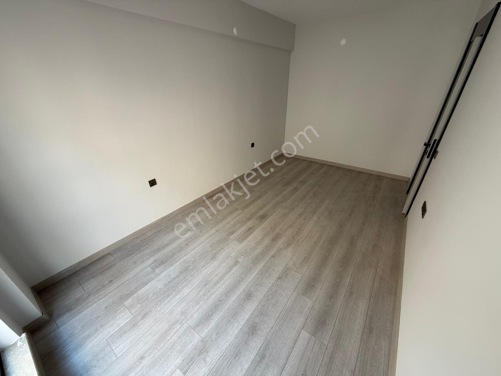 Kariyer'den İncirli'de Tek! Merkezi Konumda Her Katta 1+1 2+1 Lüx Alttan Isıtmalı Daireler - Görsel 29