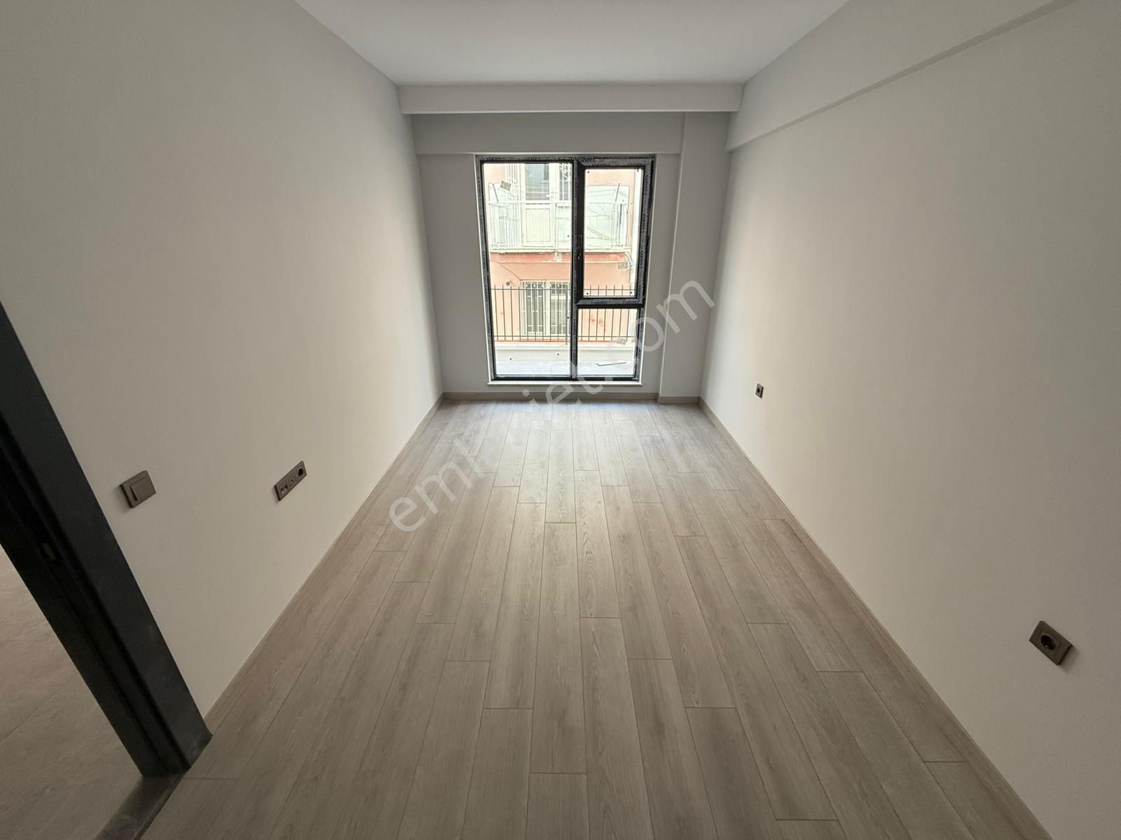 Kariyer'den İncirli'de Tek! Merkezi Konumda Her Katta 1+1 2+1 Lüx Alttan Isıtmalı Daireler - Görsel 32