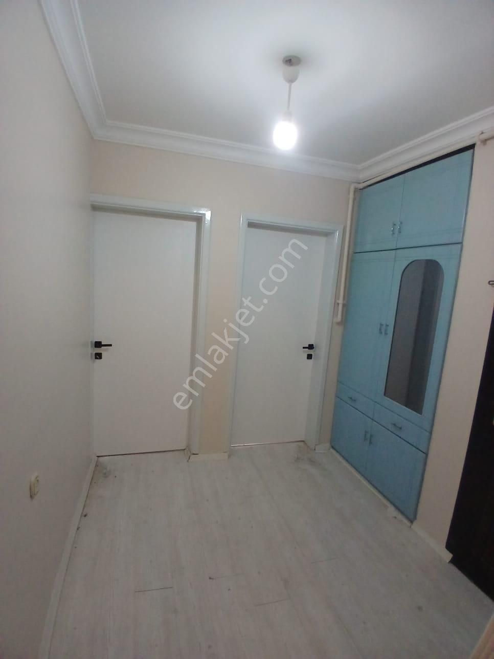 Ender Uysal Gayrimenkulden Bursa Caddesine Yakın 2+1 Asansörlü Arakat Geniş Kiralık Daire... - Görsel 7