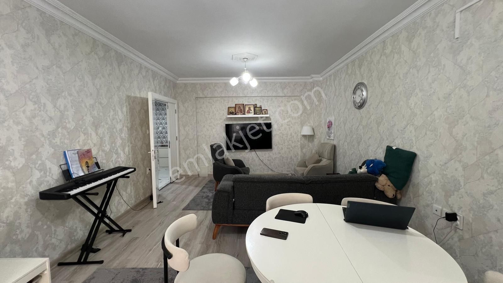 Alanya Güller Pınarı’nda Satılık Tadilatlı Eşyalı 2+1 Daire