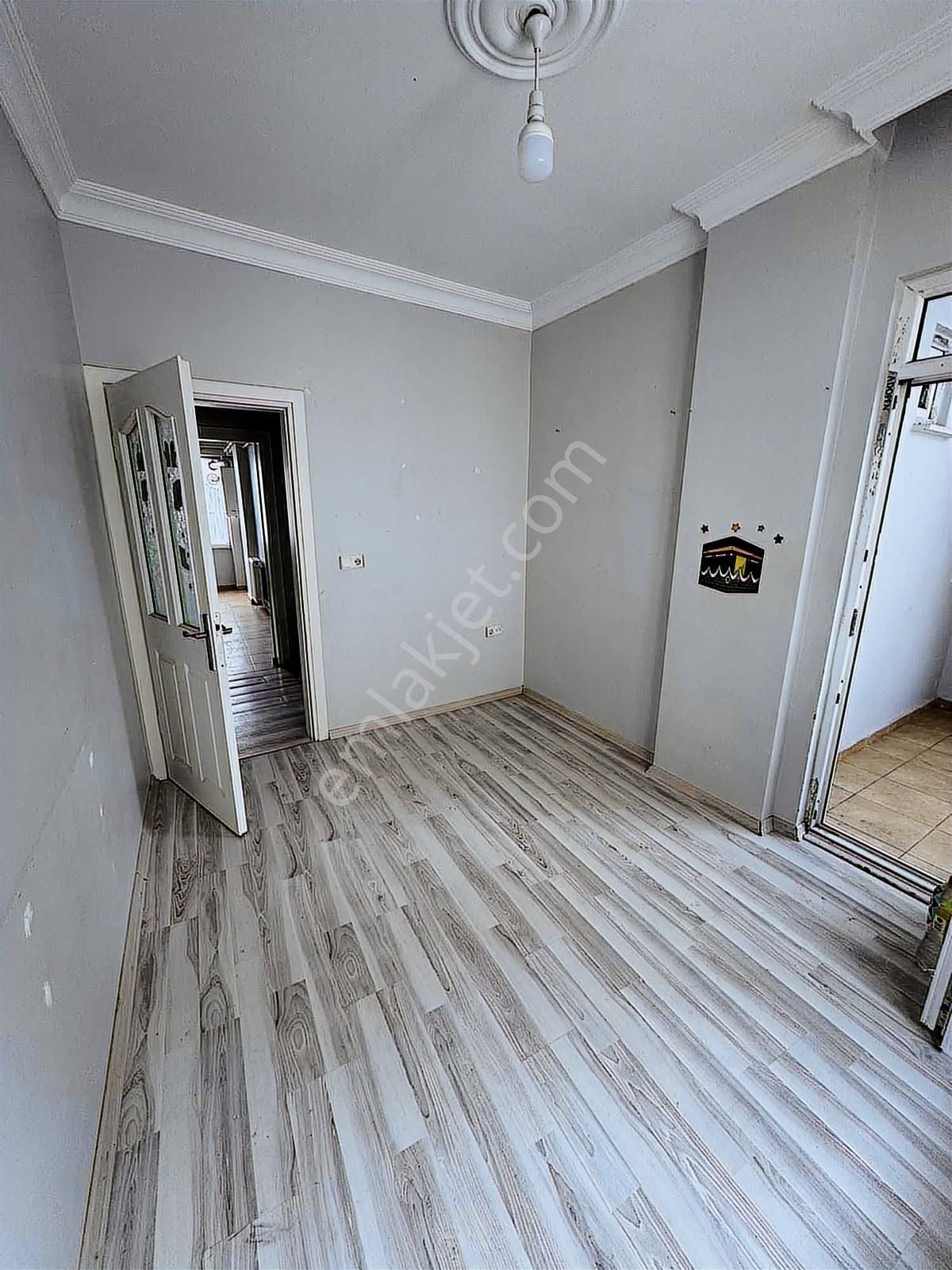 İnönü Mah Belde Caddesi Üzerinde Kiralık 3+1 Daire - Görsel 3