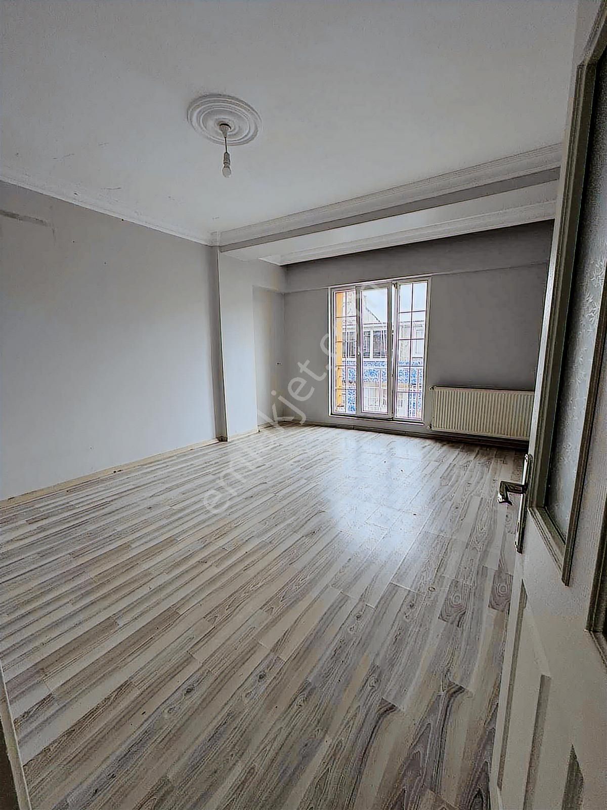 İnönü Mah Belde Caddesi Üzerinde Kiralık 3+1 Daire - Görsel 8