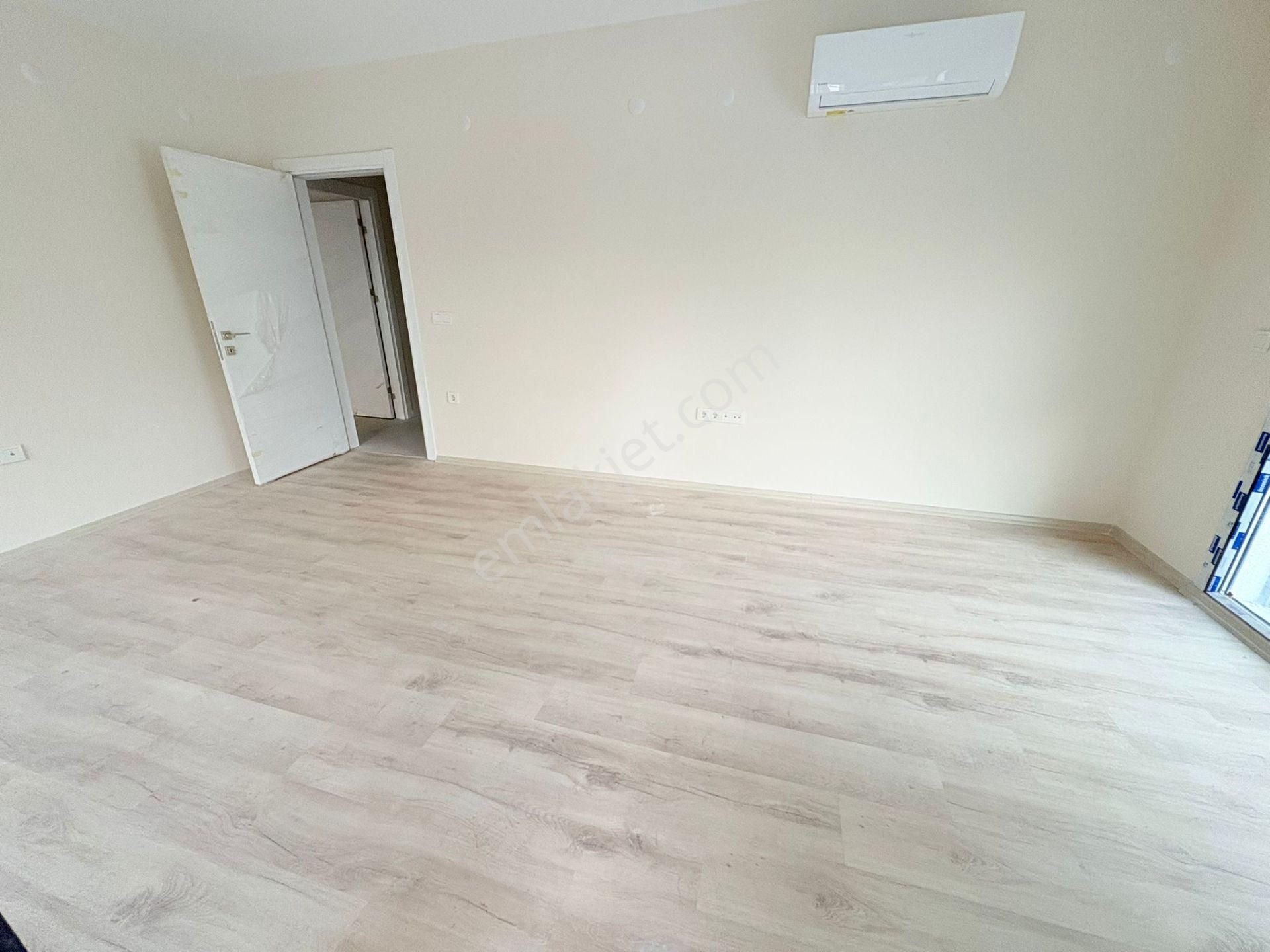 Karşıyaka Girne Caddesinde Yeni Binada Kiralık Köşe 3+1 Daire - Görsel 11