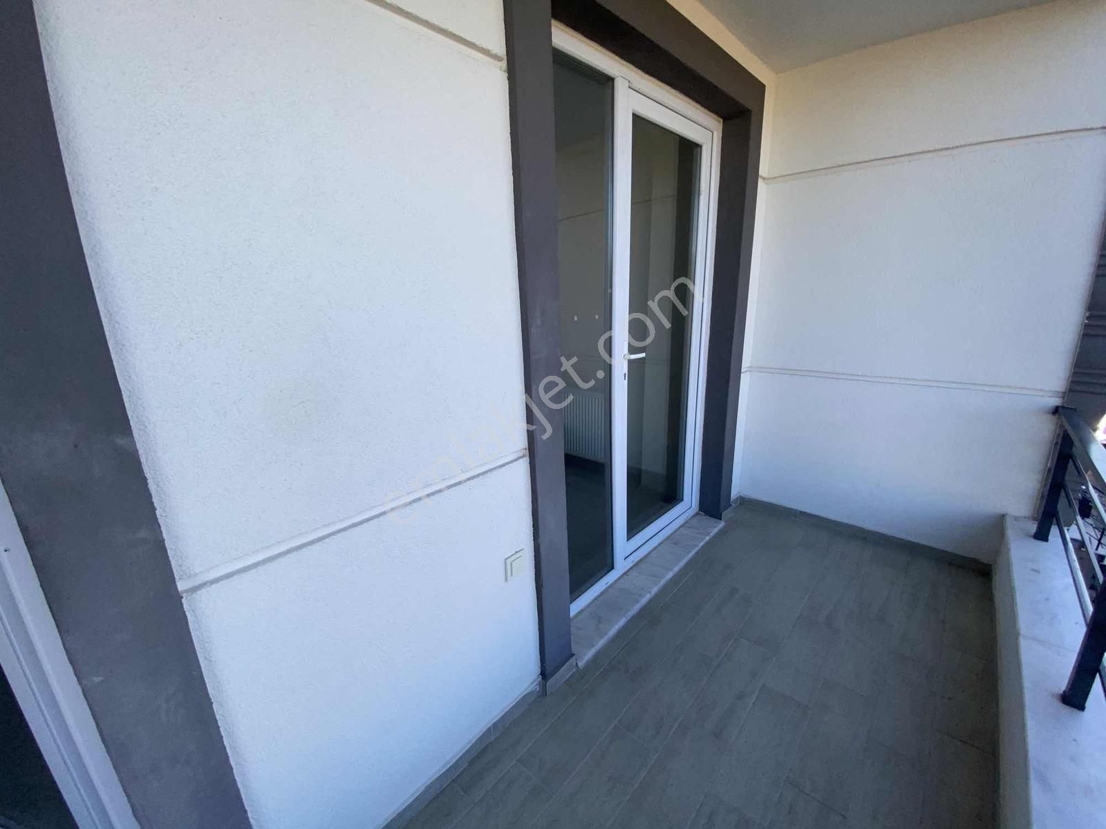 Dağlı Gayrimenkul'den Sıfır 3+1 Ara Kat Kaloriferli Cadde Üzeri - Görsel 12