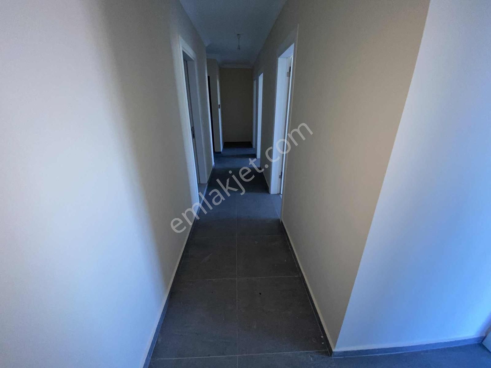 Dağlı Gayrimenkul'den Sıfır 3+1 Ara Kat Kaloriferli Cadde Üzeri - Görsel 13