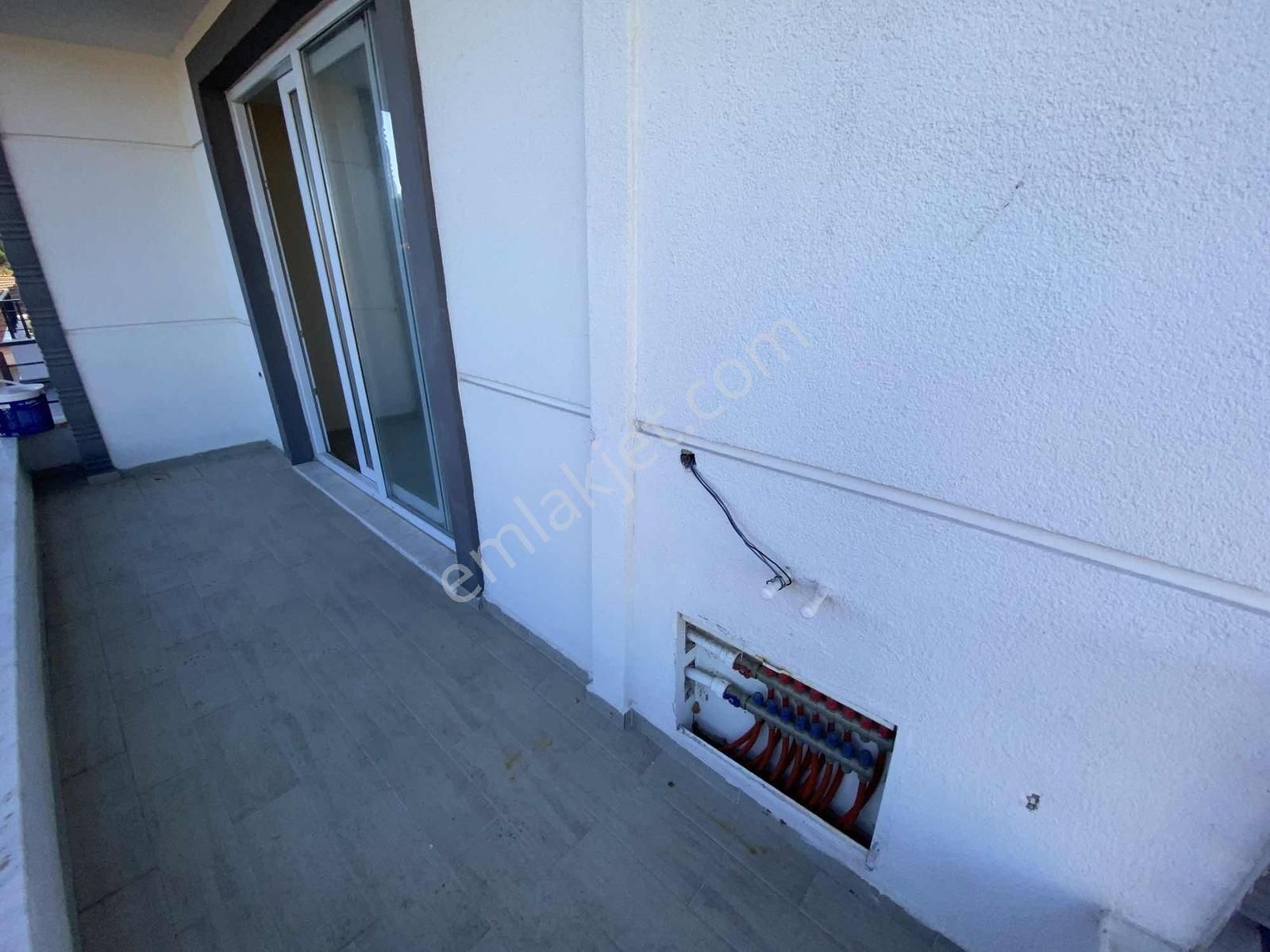 Dağlı Gayrimenkul'den Sıfır 3+1 Ara Kat Kaloriferli Cadde Üzeri - Görsel 4