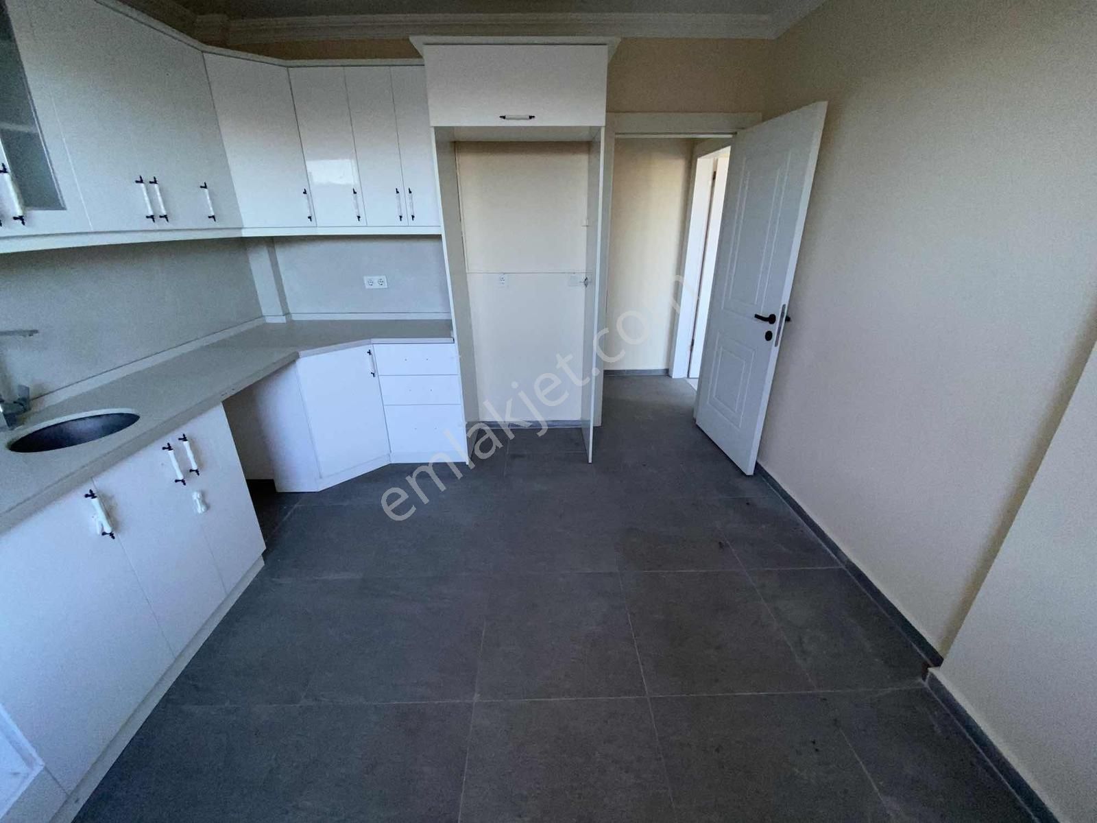 Dağlı Gayrimenkul'den Sıfır 3+1 Ara Kat Kaloriferli Cadde Üzeri - Görsel 8