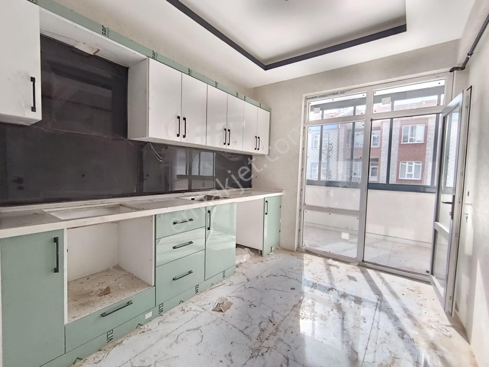 Kent Plazaya Yakın 3+1 Sıfır Satılık Arakat Ve Son Kat Daireler