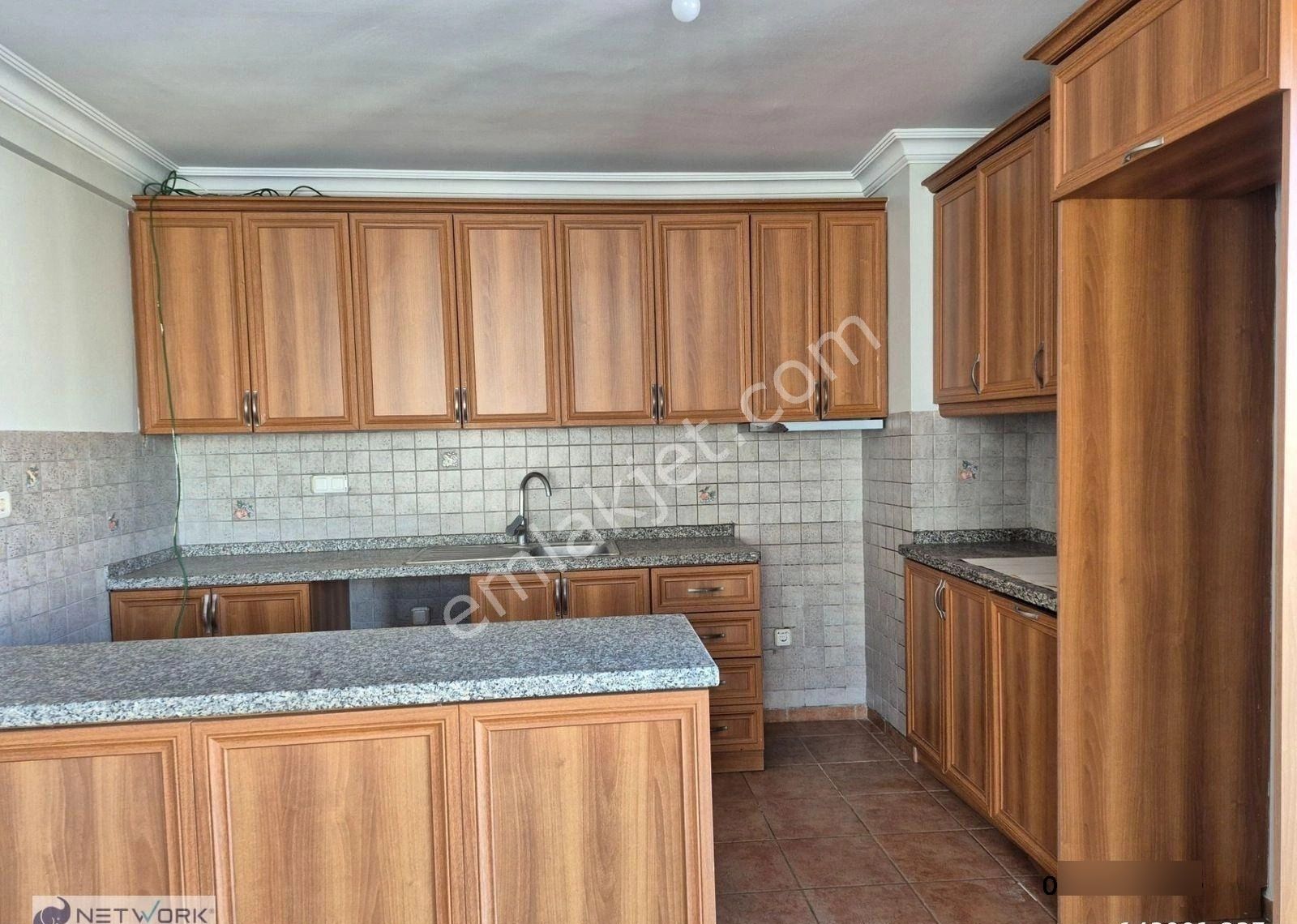 Kuşadası Merkezde Satılık 2+1 Daire (80m²) - Görsel 3