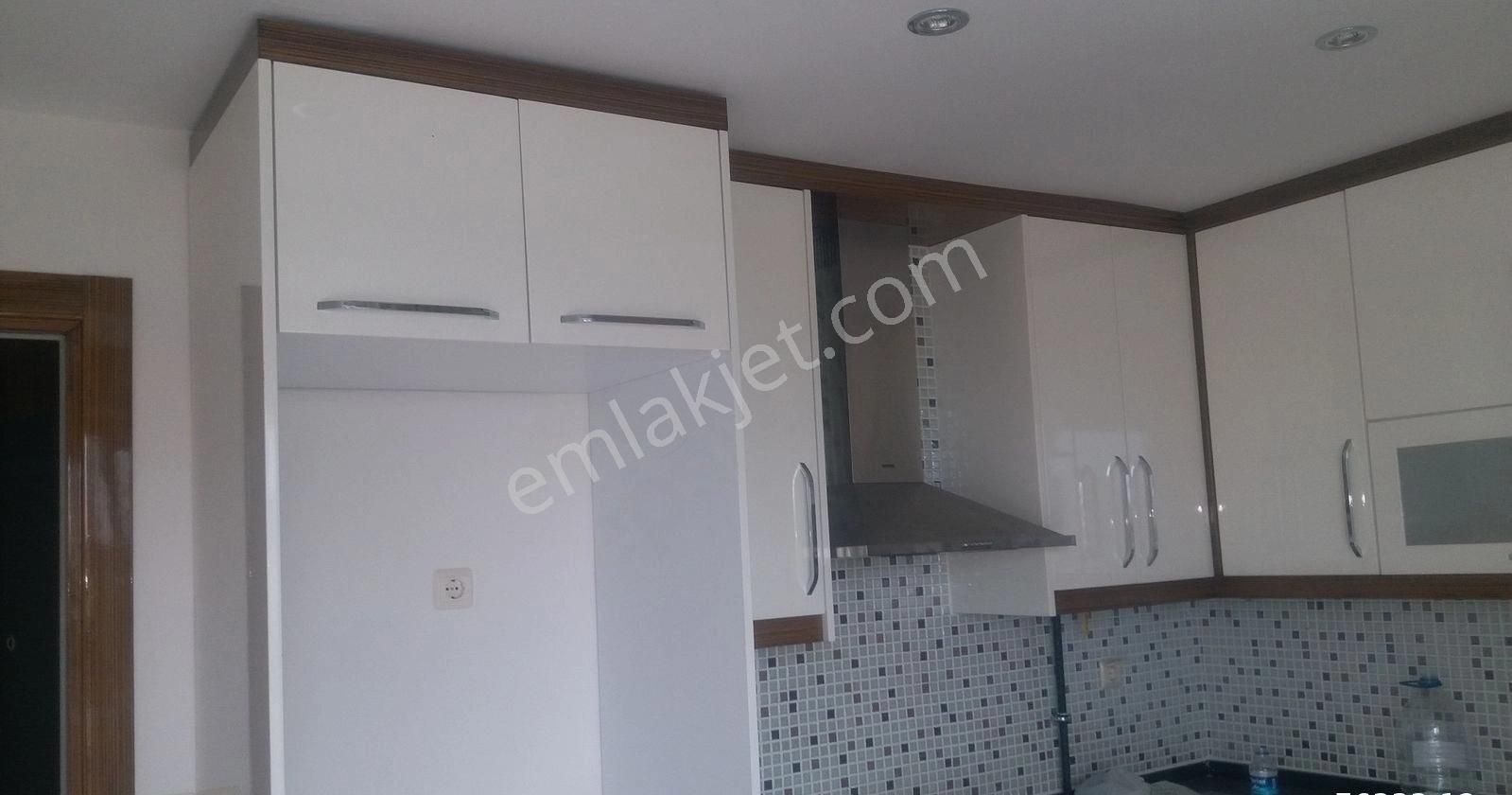 Bağbaşı Zeytinköy De 3+1 Kombili Hiç Kullanılmamış 9 Yıllık Kombili Arakat Üç Cepheli - Görsel 3