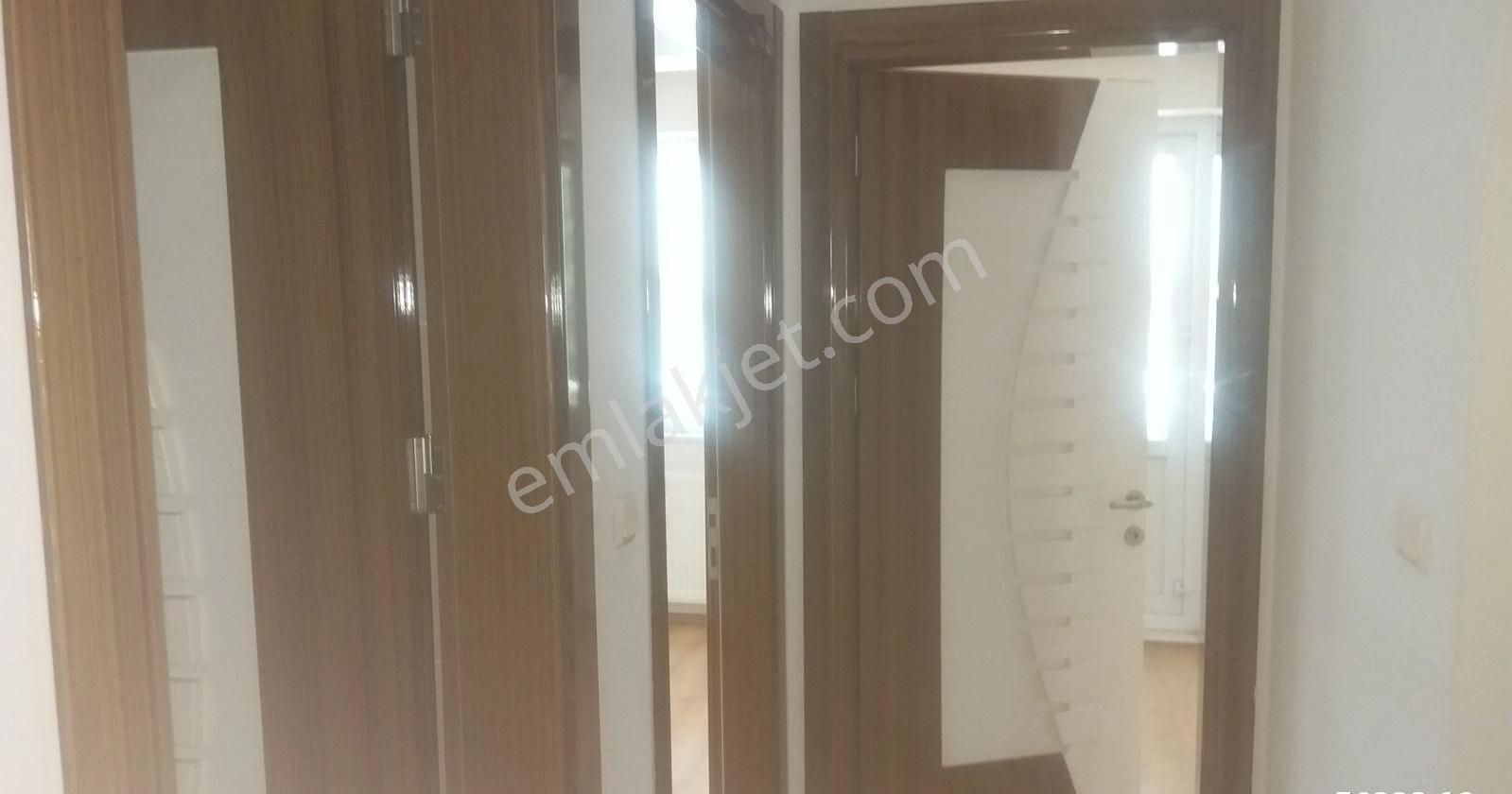 Bağbaşı Zeytinköy De 3+1 Kombili Hiç Kullanılmamış 9 Yıllık Kombili Arakat Üç Cepheli - Görsel 2