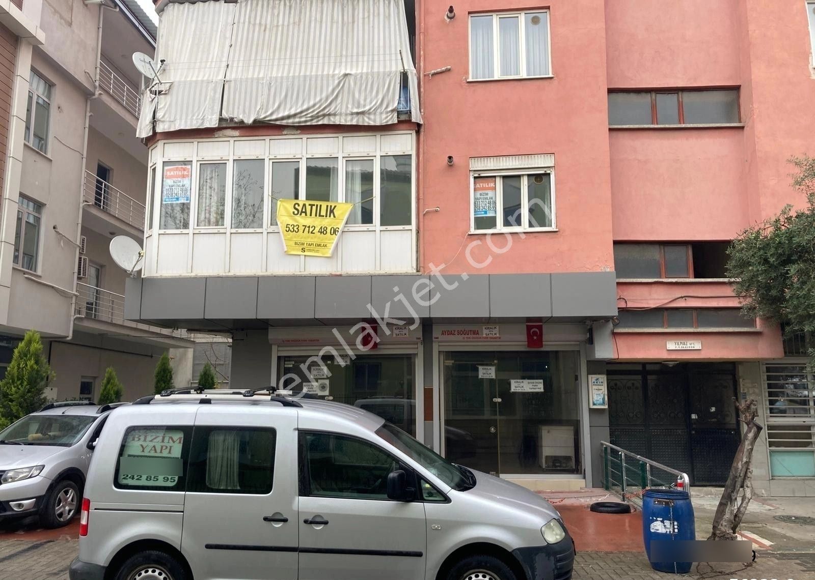 Sahibinden Komisyonsuz Pazarlıklı Atatürk Cad Köşe İşyerinede Uygun Asansörlü Balkon 3+1 Kombili