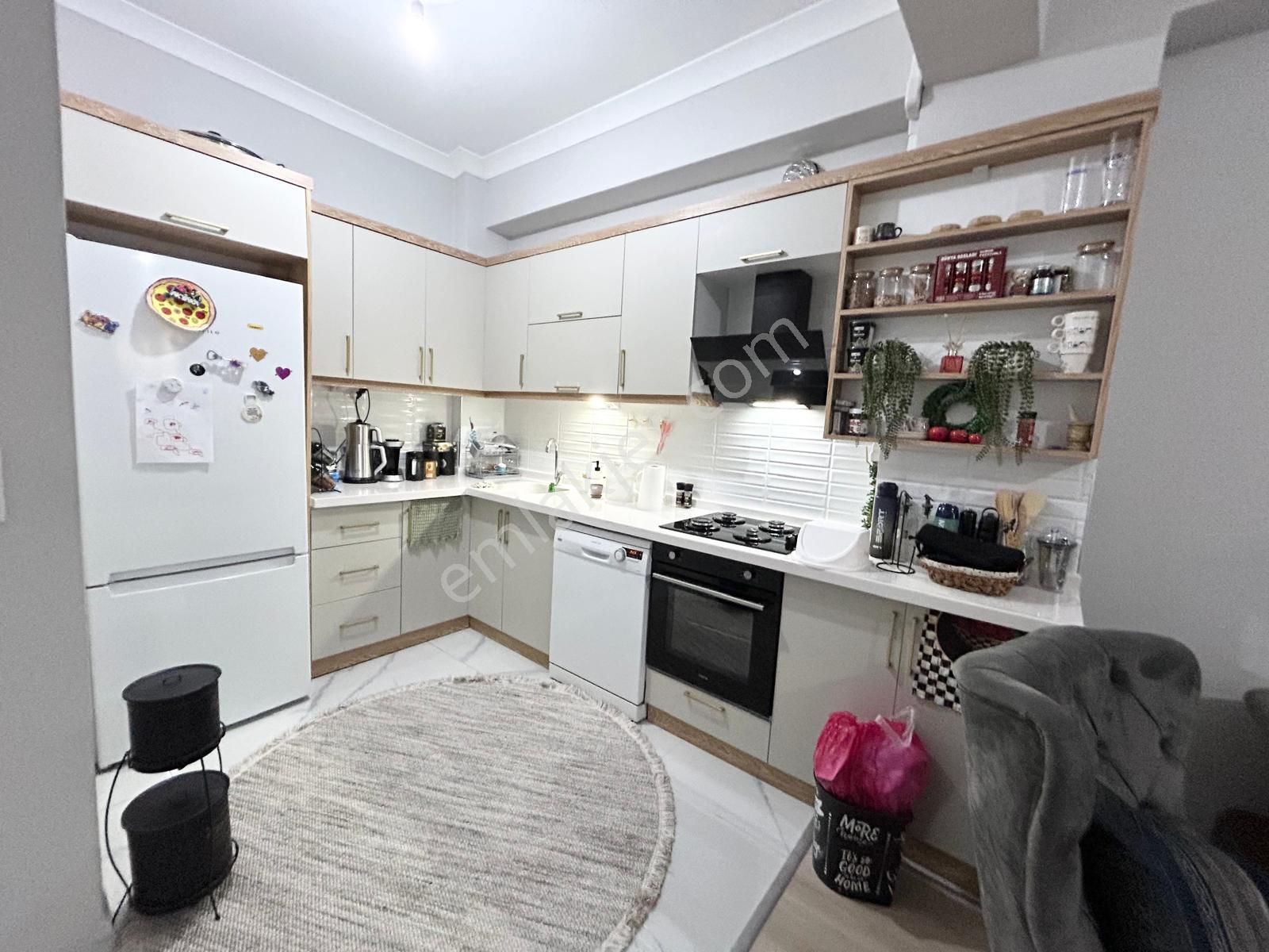 *yetkisi Yüksel'den Kadıköyde Novada Avm'ye Yakın 2+1 Satılık Şık Daire*