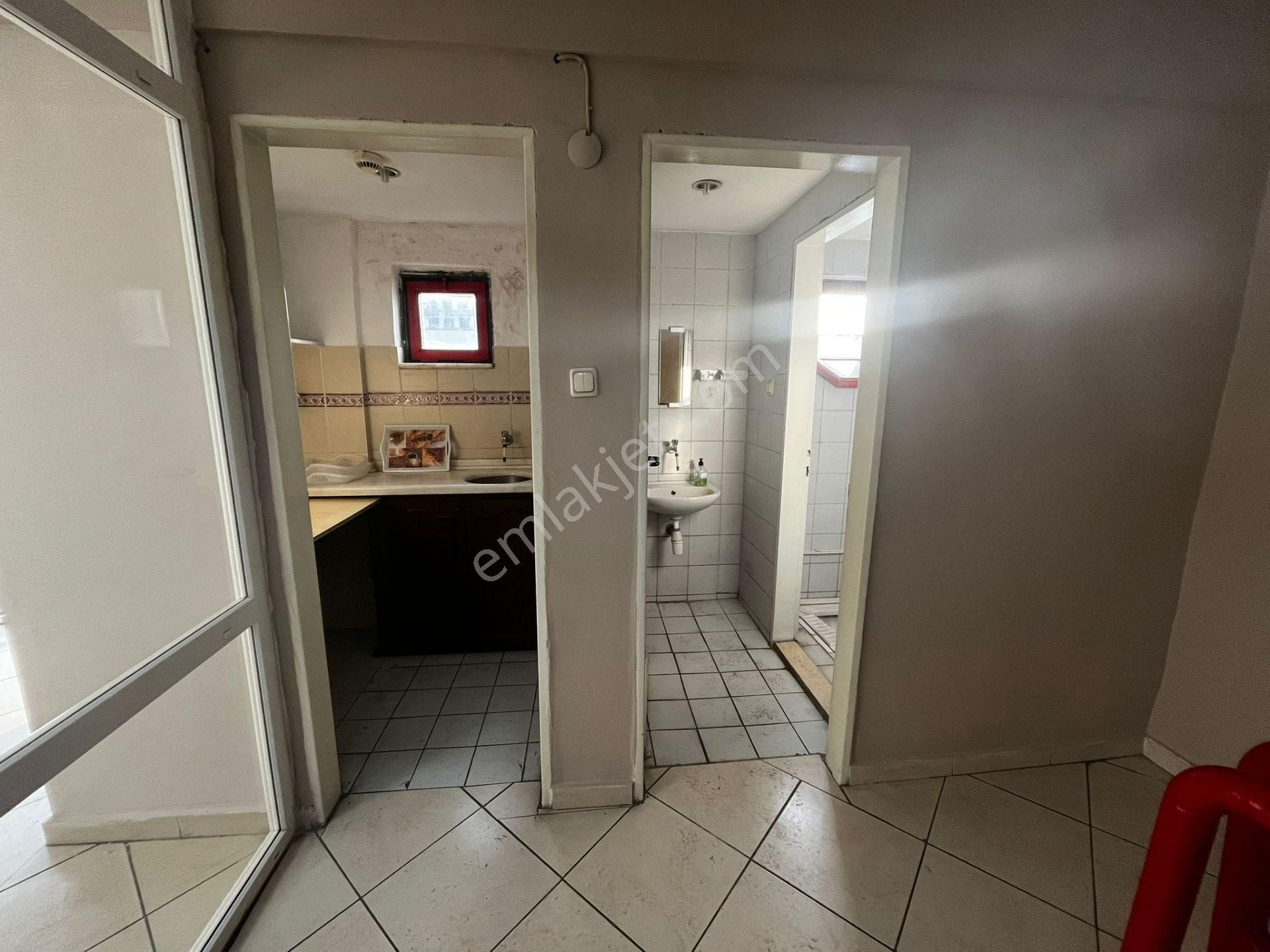 Em-of'tan Merkezi Konumda Yapılı 130 M2 Kiralık İş Yeri - Görsel 7