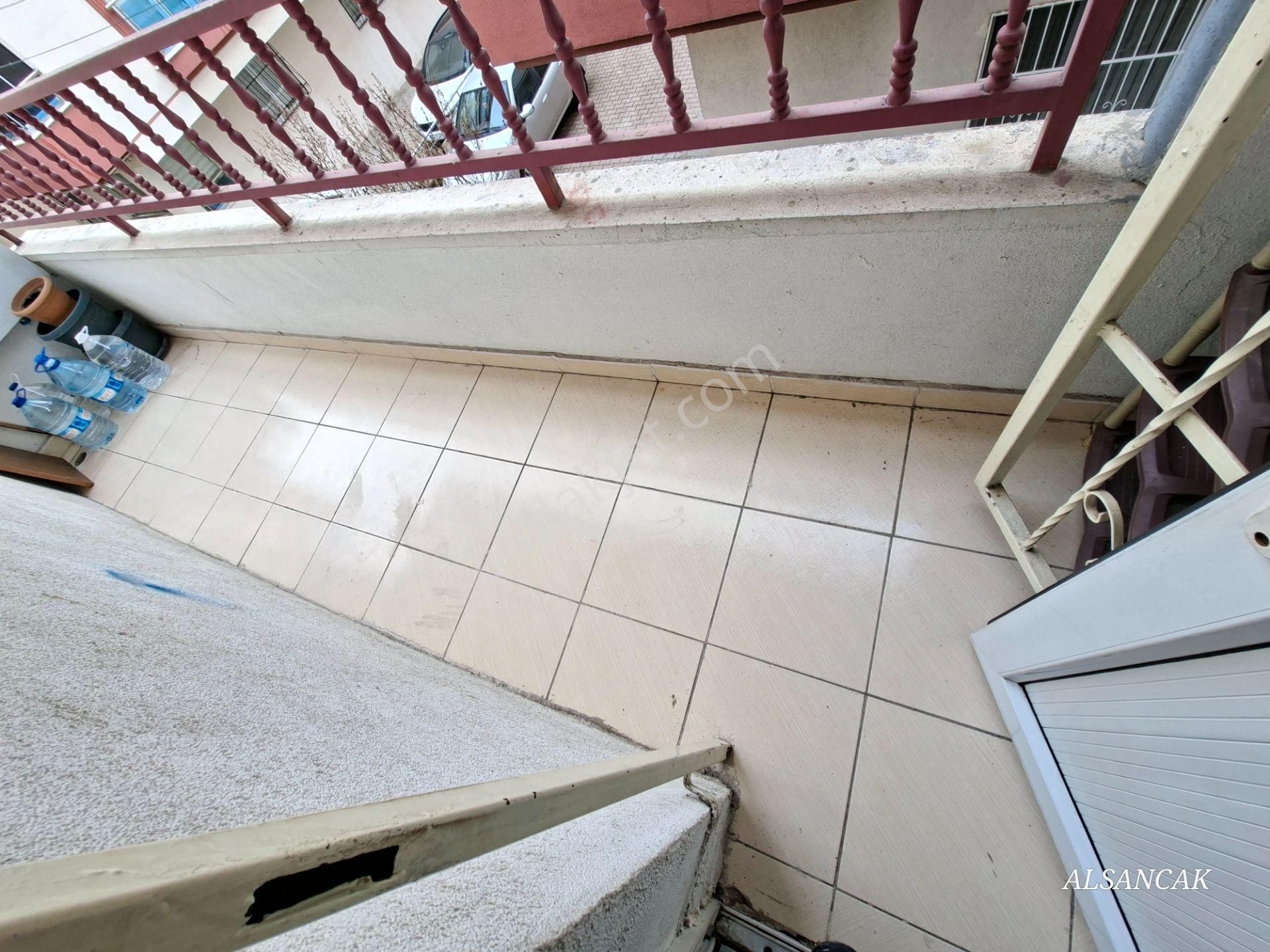 Elvan Mahallesinde Orta Katta 3+1 Kiralık Daire Yht Trene Yakın - Görsel 9