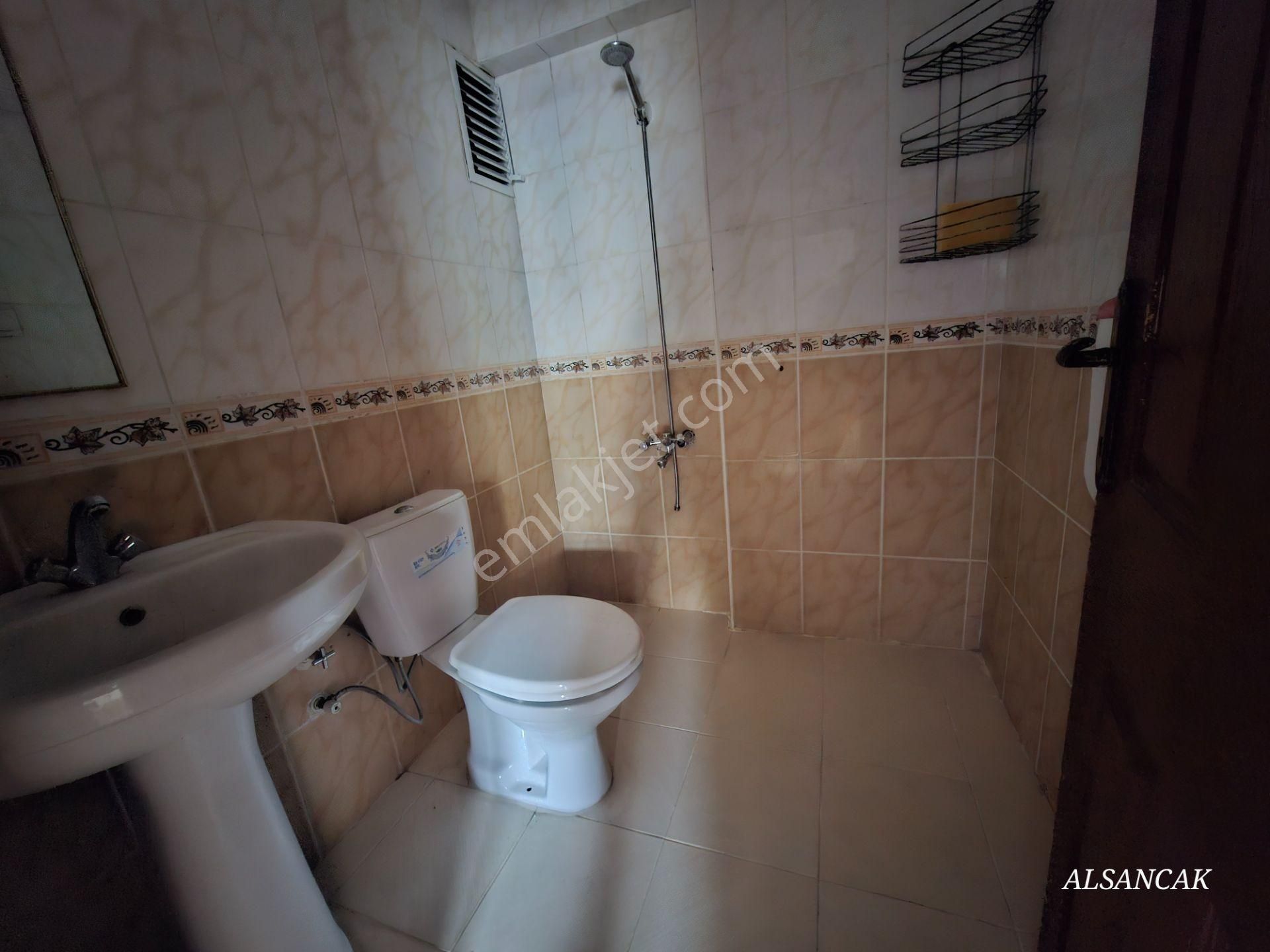 Elvan Mahallesinde Orta Katta 3+1 Kiralık Daire Yht Trene Yakın - Görsel 20