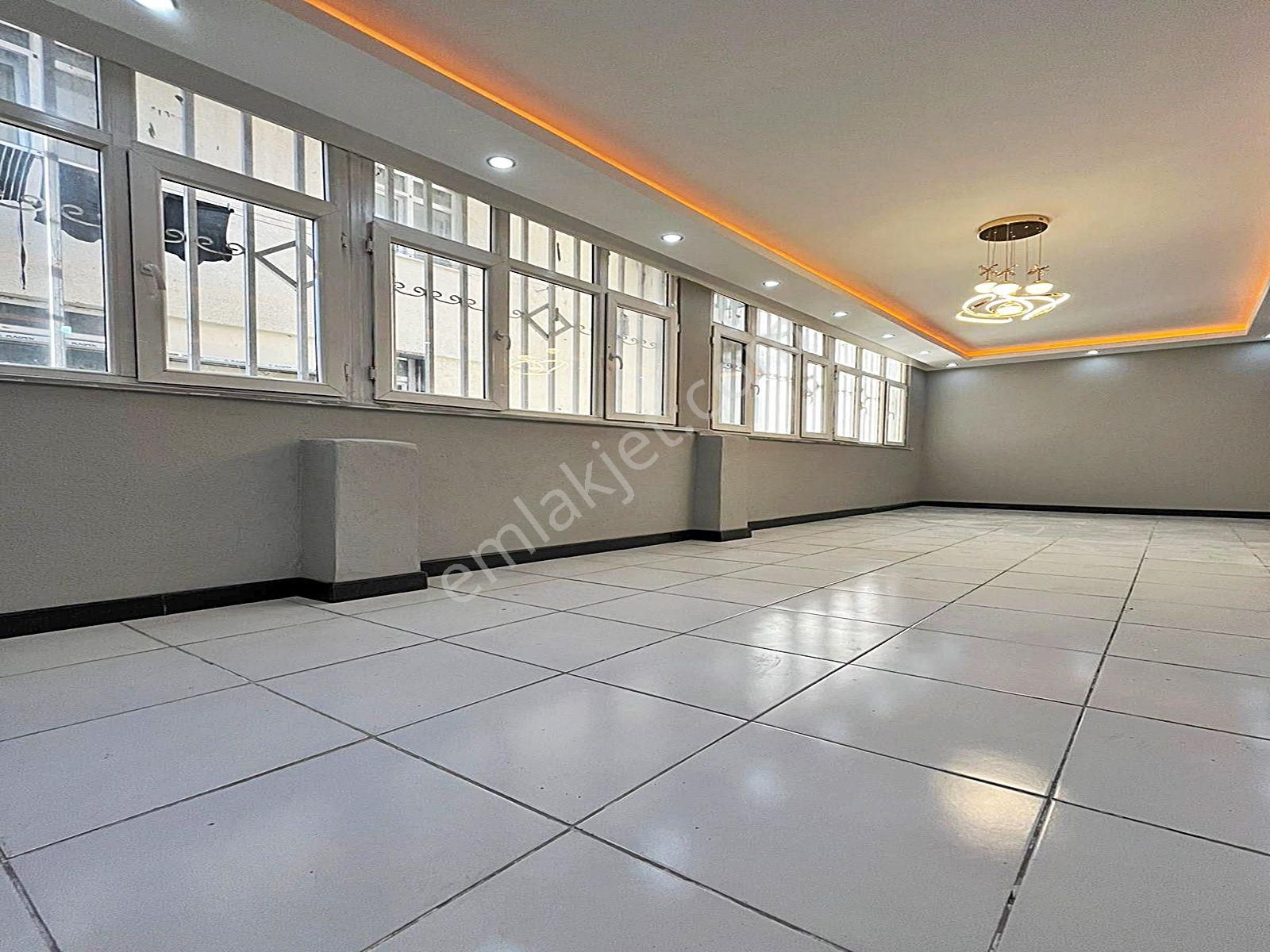 Esenyurt Kıraç Hürriyet Mahallesinde Geniş Balkonlu 3+1 Giriş Kat Daire !!! - Görsel 17