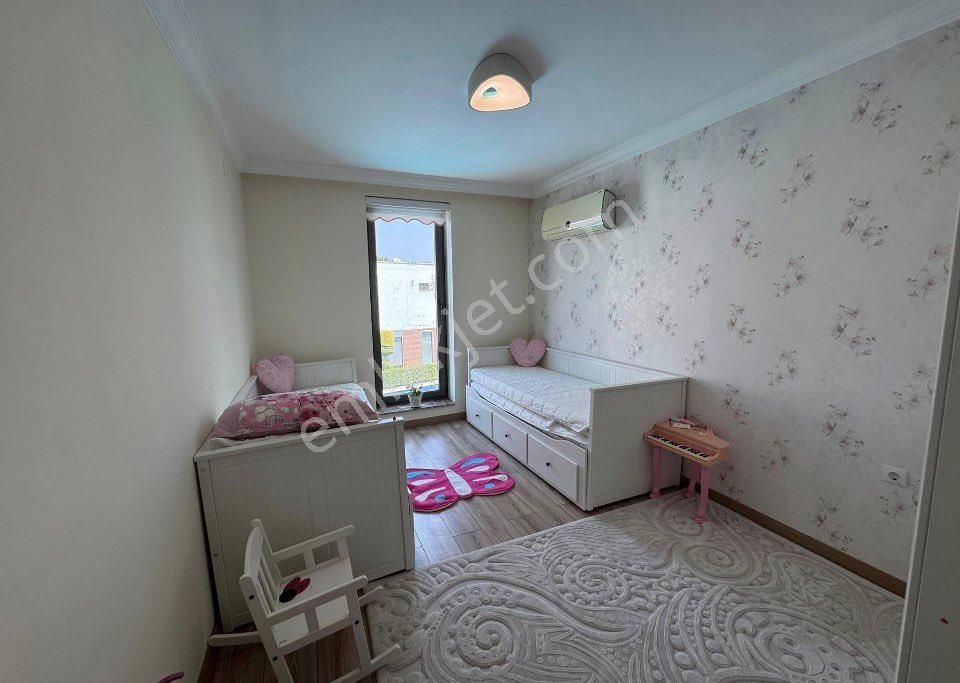 Kuşadası Karaova‘da Güvenlikli Tek Müstakil Büyük Villa - Görsel 7