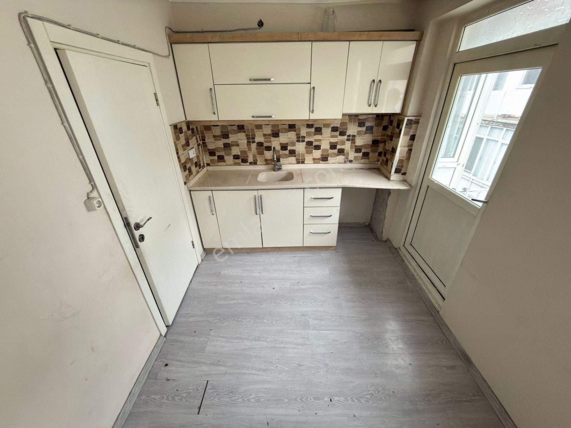 ▓▓yükselden Akçayın Tam Merkezinde Fırsat Ayrı Mutfak 2+1 Daire▓