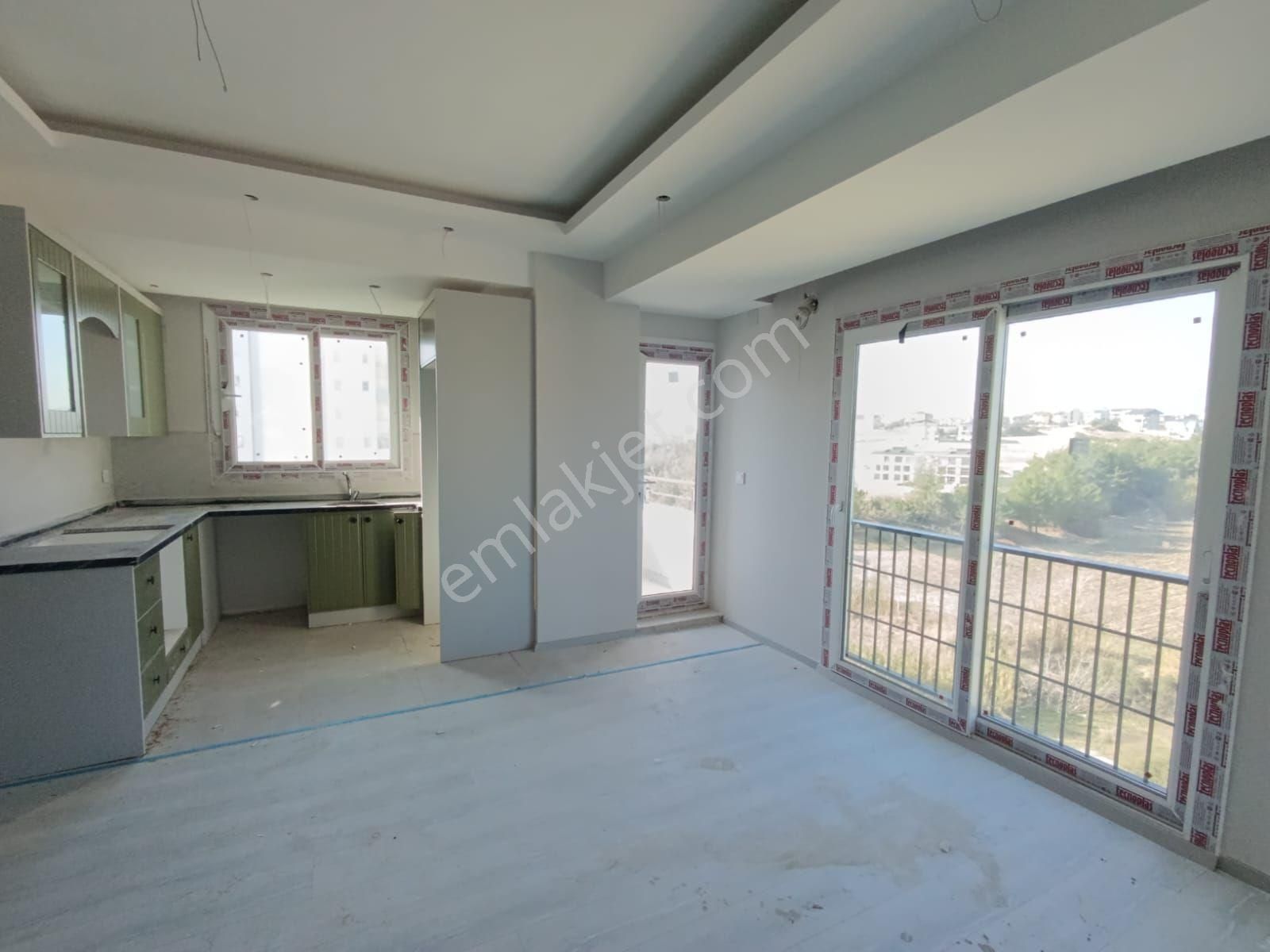 Çınarlı'da 2+1 Hasarsız Lüks Kiralık Daireler - Görsel 5