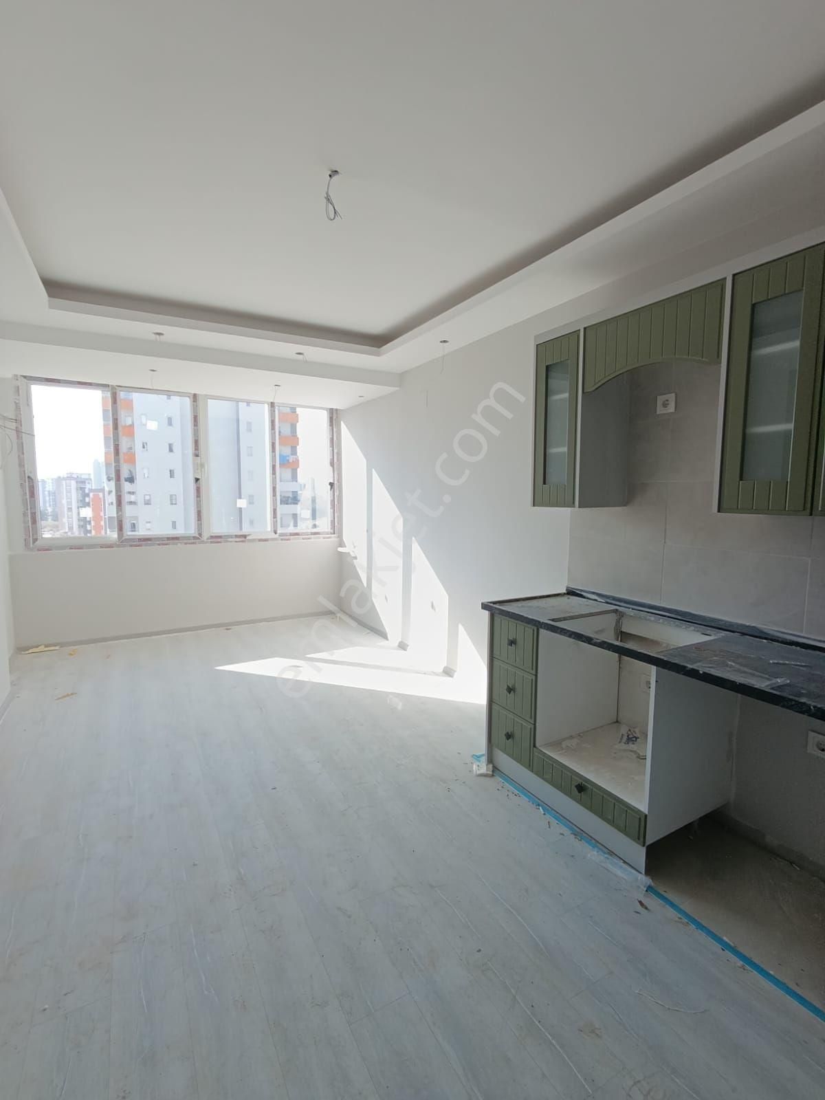 Çınarlı'da 2+1 Hasarsız Lüks Kiralık Daireler - Görsel 21