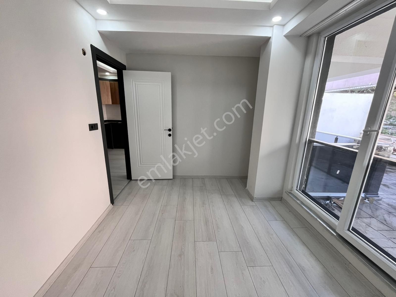Hatip Mahallesınde Acıl Satılık 1+1 Sıfır Daire - Görsel 4