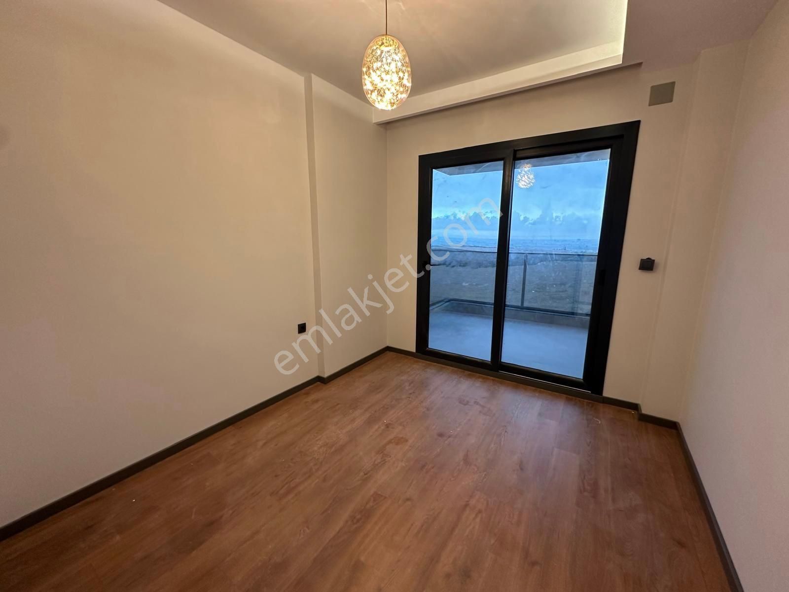 Esentepe’de Prestij Yaşamı! Havuz Manzaralı Ultra Lüks 3+1 | 7/24 Güvenlikli Site - Görsel 9