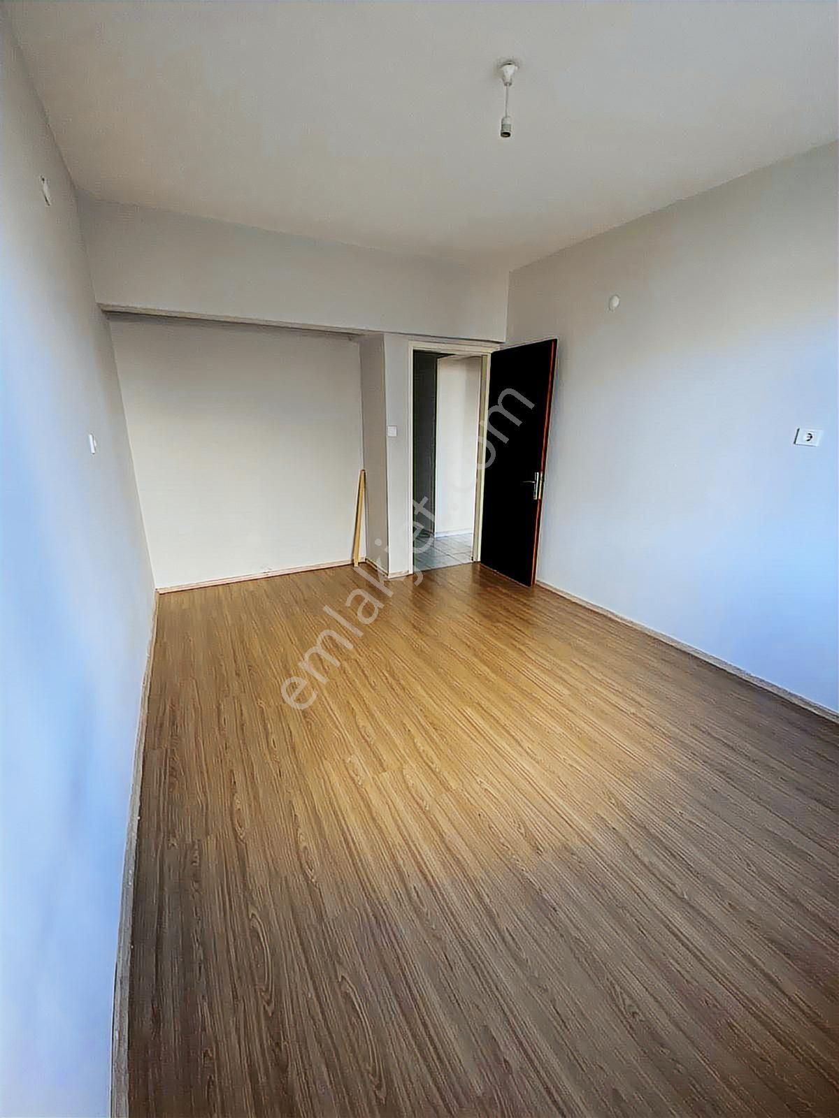 Çanakkale Merkez Esenler Barışkent Sit. 3+1 Kiralık Daire - Görsel 2