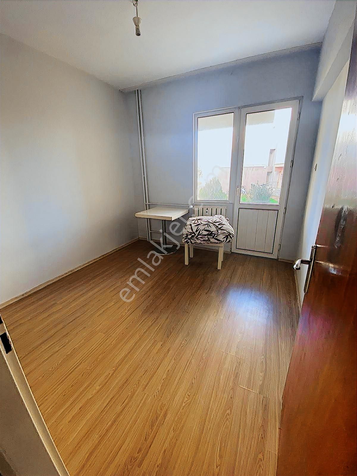 Çanakkale Merkez Esenler Barışkent Sit. 3+1 Kiralık Daire - Görsel 13