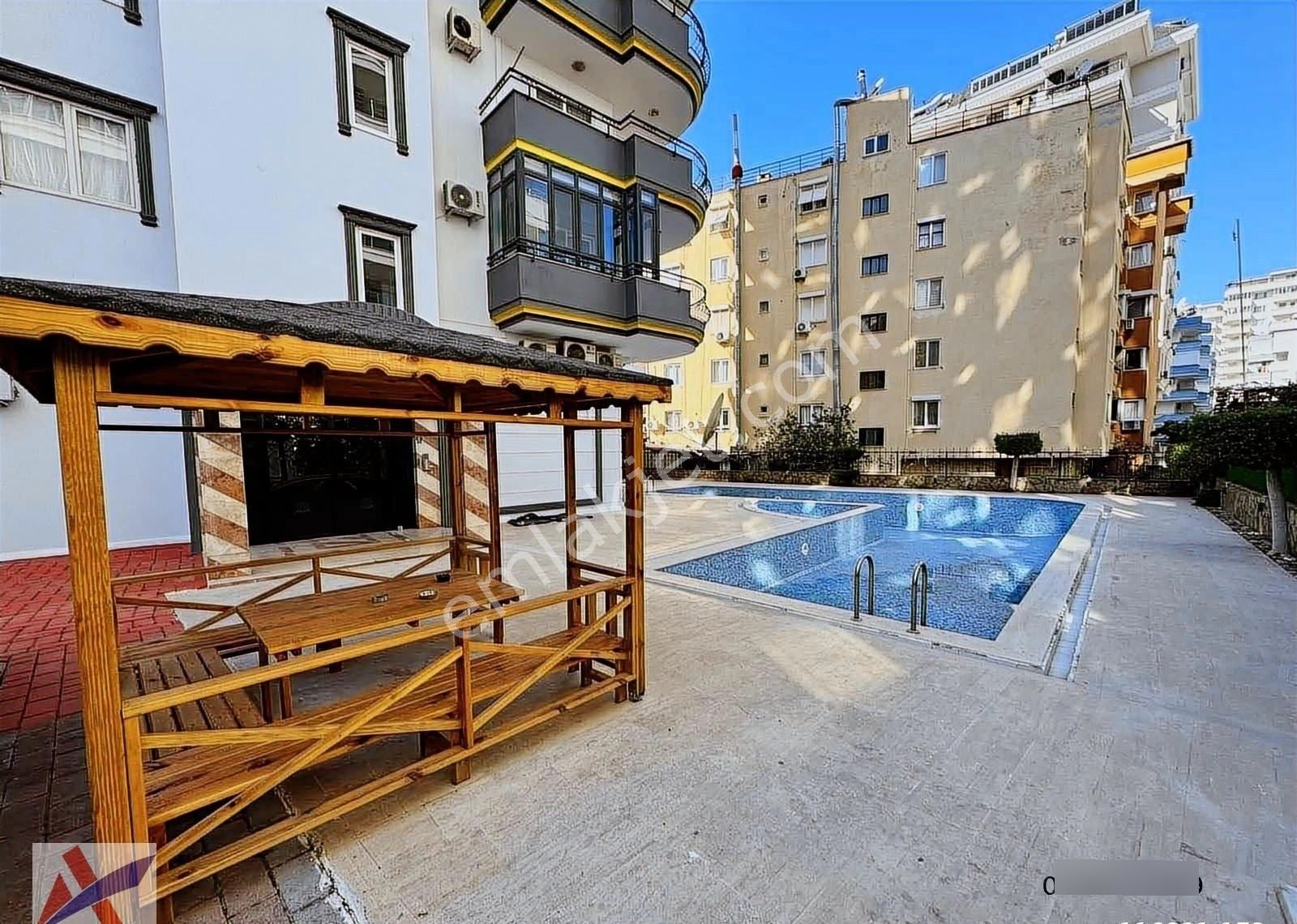 Barbaros Cad. Acil Satılık 2+1 Eşyalı Daire Denize 100m - Görsel 22