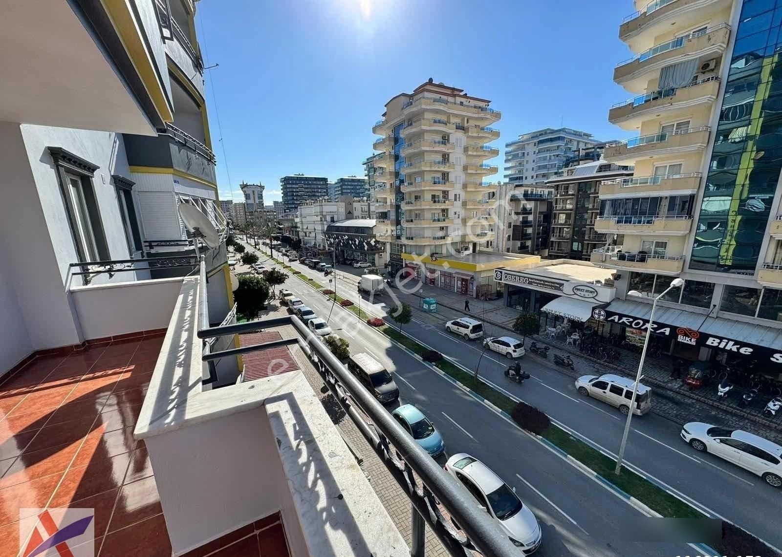 Barbaros Cad. Acil Satılık 2+1 Eşyalı Daire Denize 100m - Görsel 11