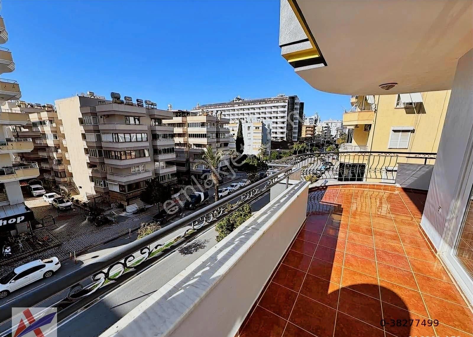 Barbaros Cad. Acil Satılık 2+1 Eşyalı Daire Denize 100m - Görsel 24