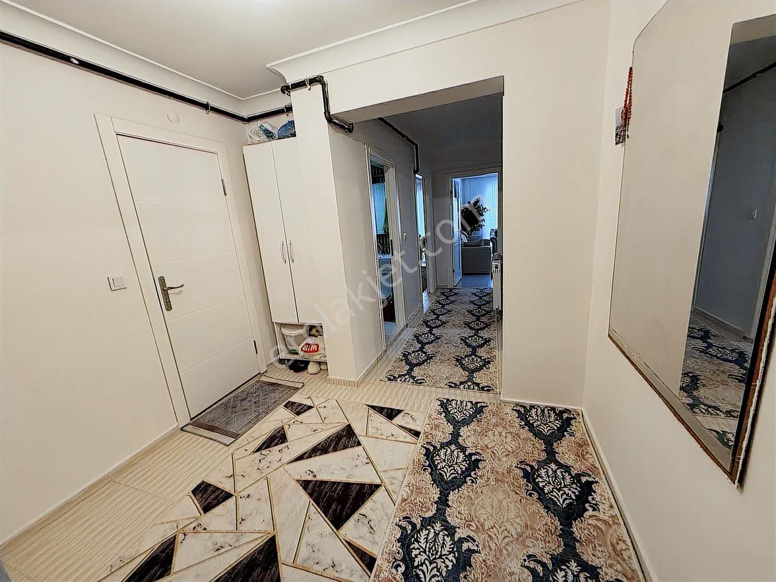 Yeni Bayındır'da Asansörlü İskanlı Ara Kat Masrafsız 3+1 Daire - Görsel 23