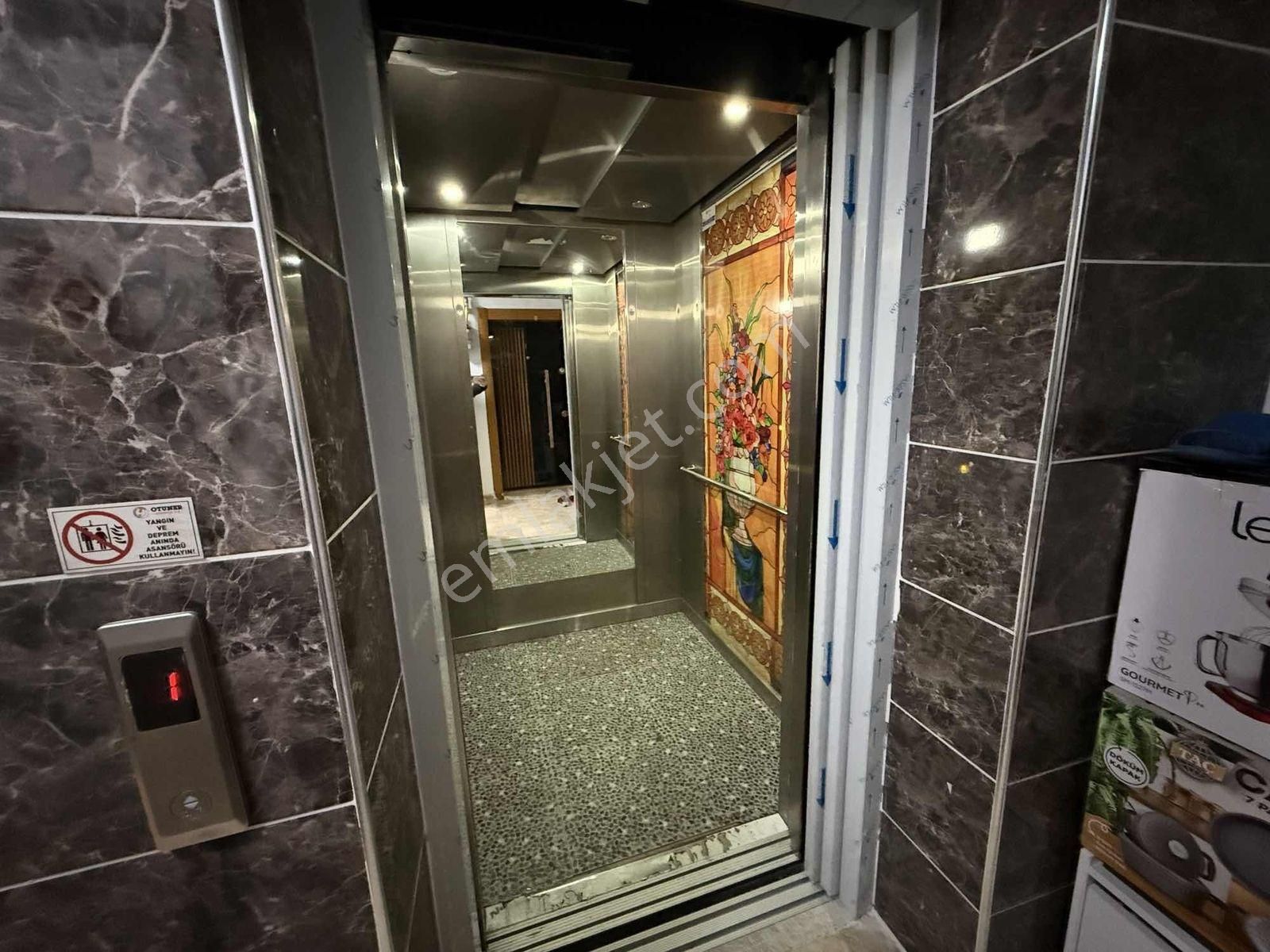 Yeni Bayındır'da Asansörlü İskanlı Ara Kat Masrafsız 3+1 Daire - Görsel 13