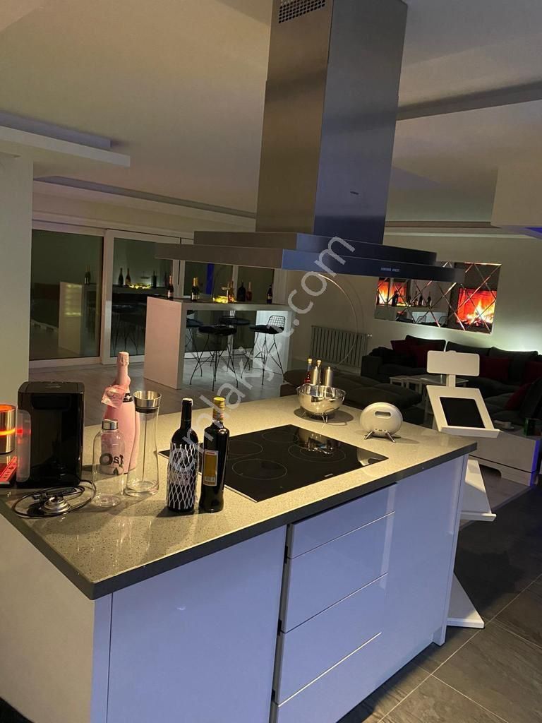 Lüx Siteiçinde Deniz Manzaralı Arakatta Havuzlu 3+1 - Görsel 3