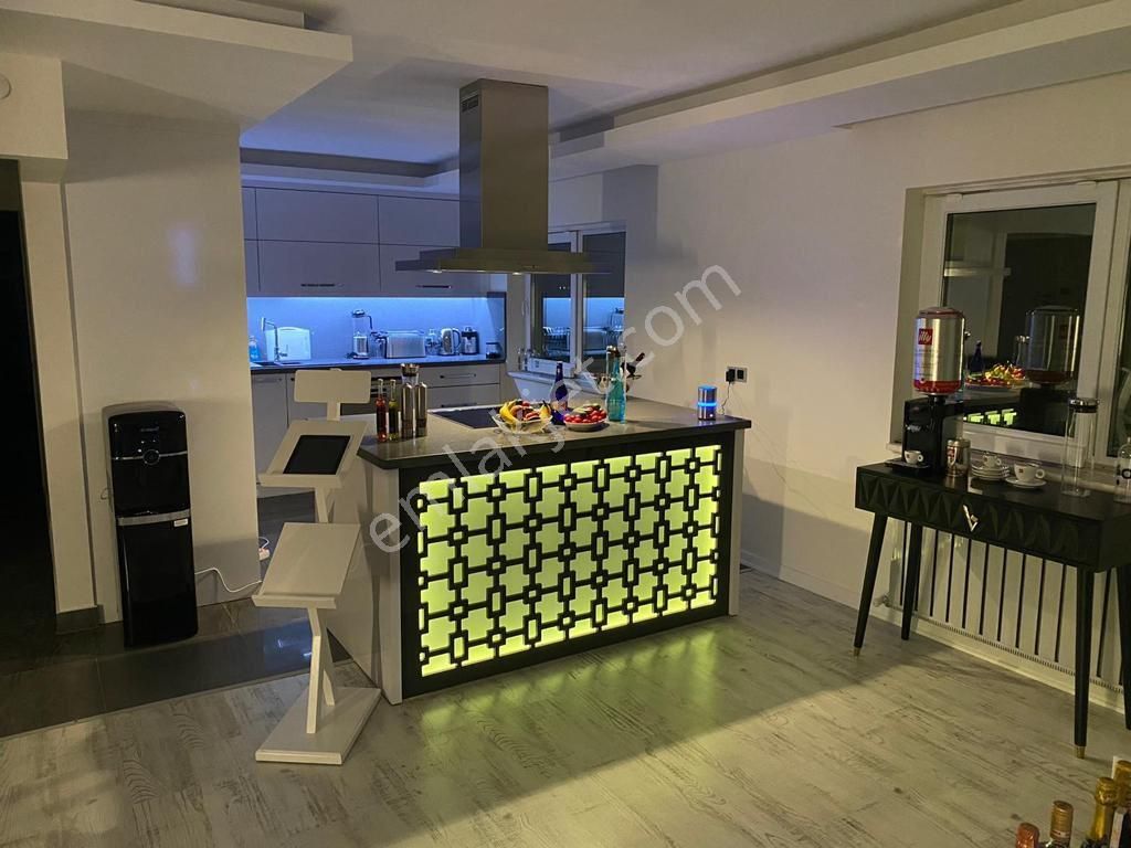 Lüx Siteiçinde Deniz Manzaralı Arakatta Havuzlu 3+1 - Görsel 6