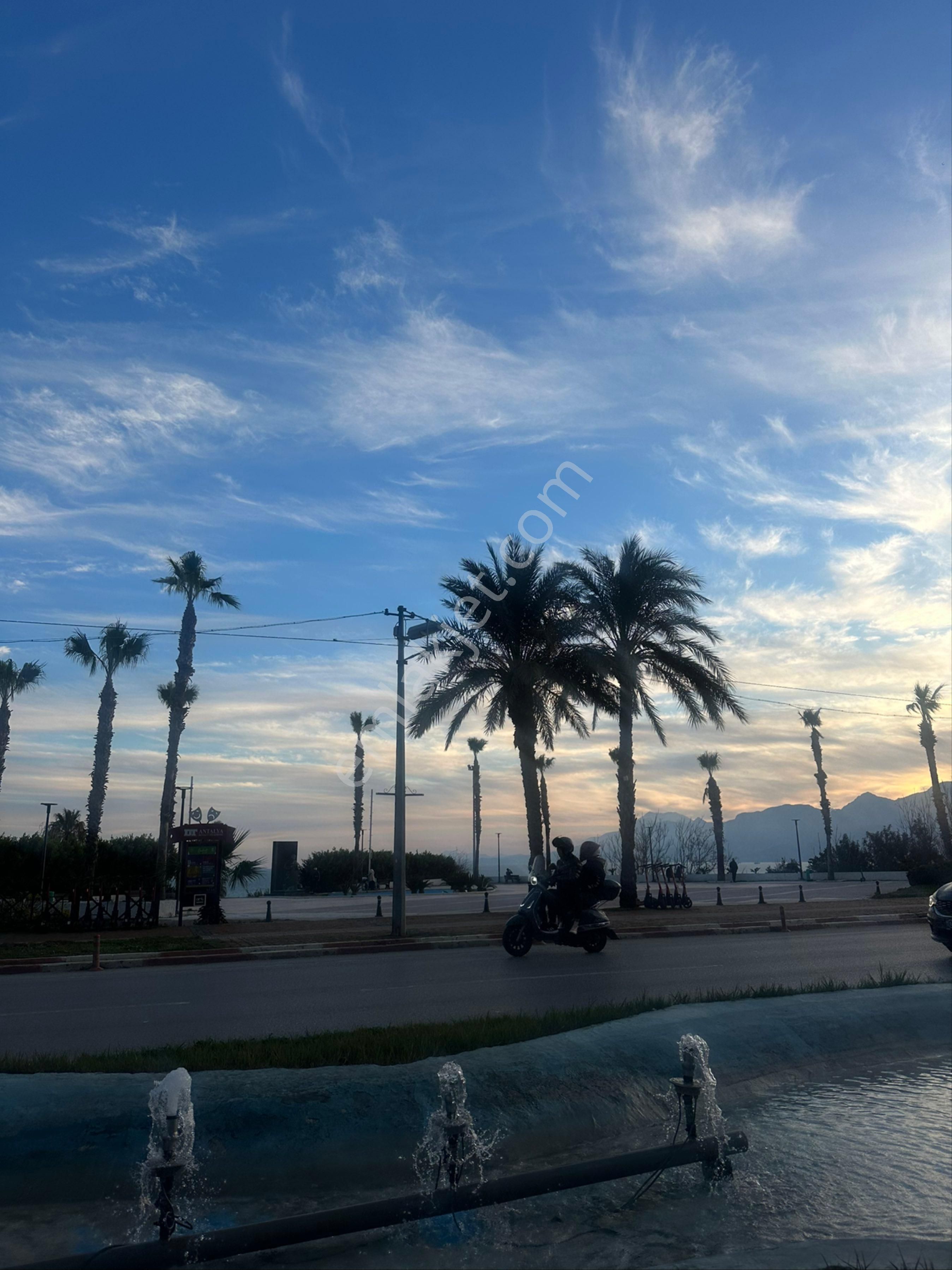 Lüx Siteiçinde Deniz Manzaralı Arakatta Havuzlu 3+1 - Görsel 18