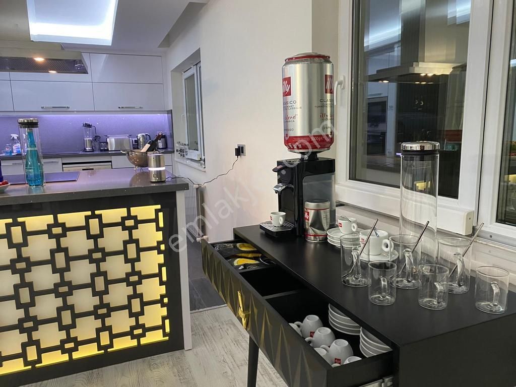 Lüx Siteiçinde Deniz Manzaralı Arakatta Havuzlu 3+1 - Görsel 7