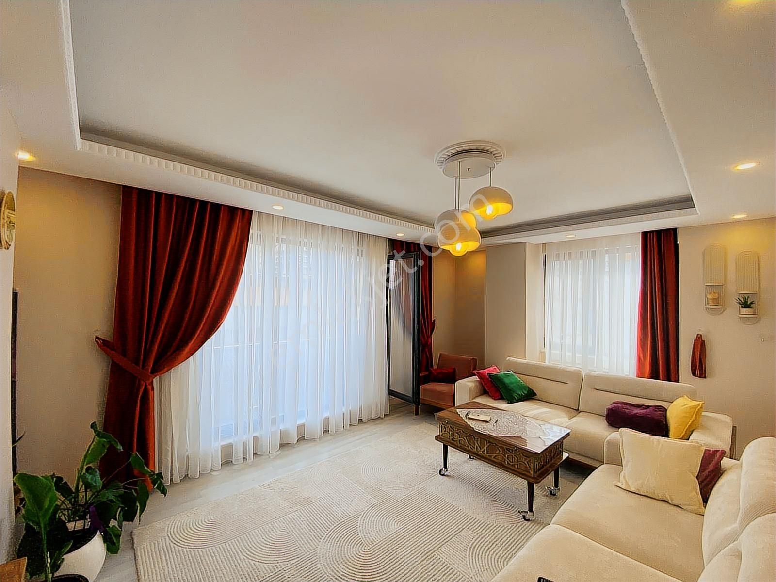 Çırçırda Metroya Yakın Butik Sitede 2+1 Arakat Daire