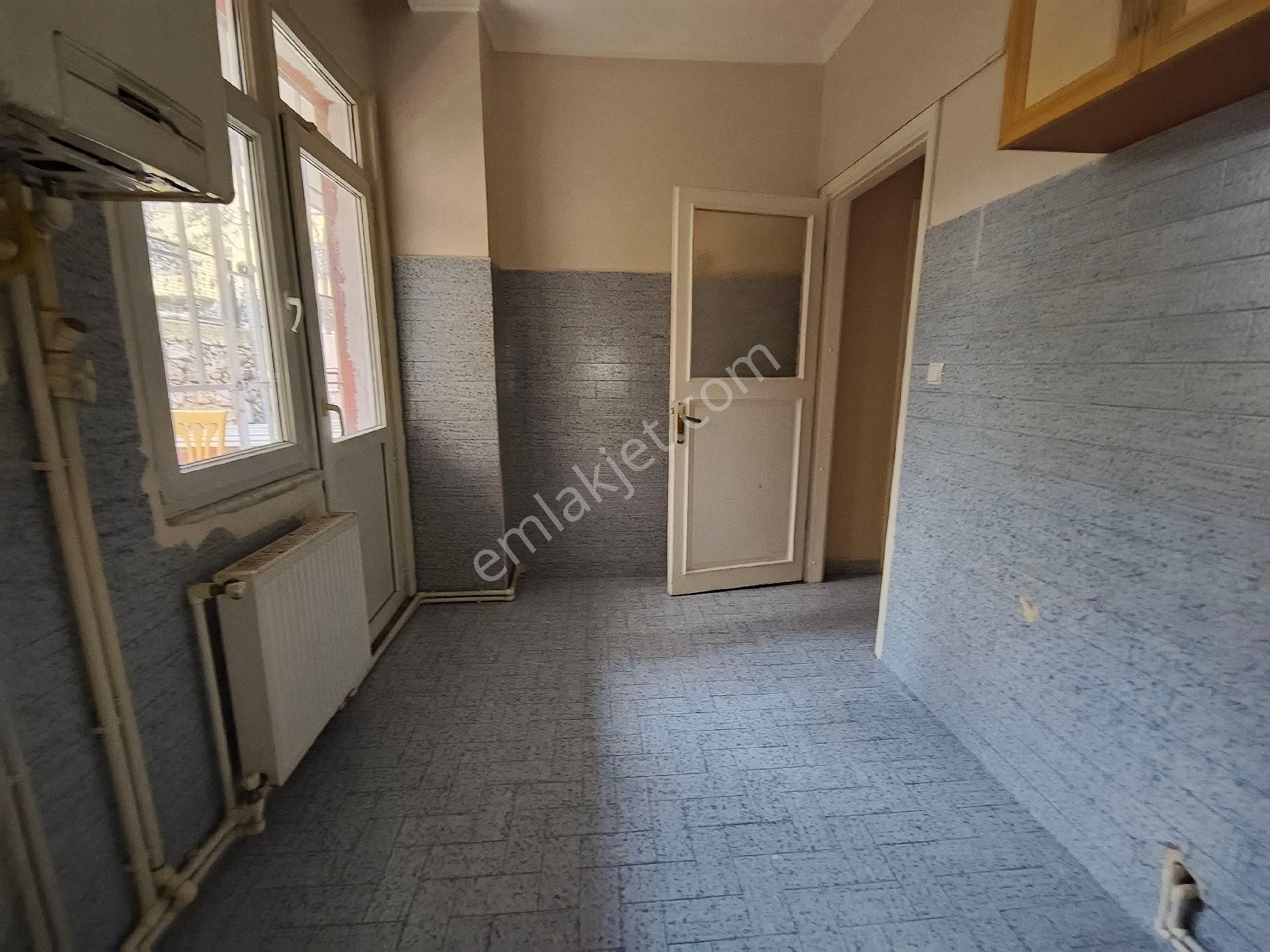 Güneyden Metroya 5 Dakika Yürüme 1+1.65 M2 Y.giriş Daire - Görsel 17
