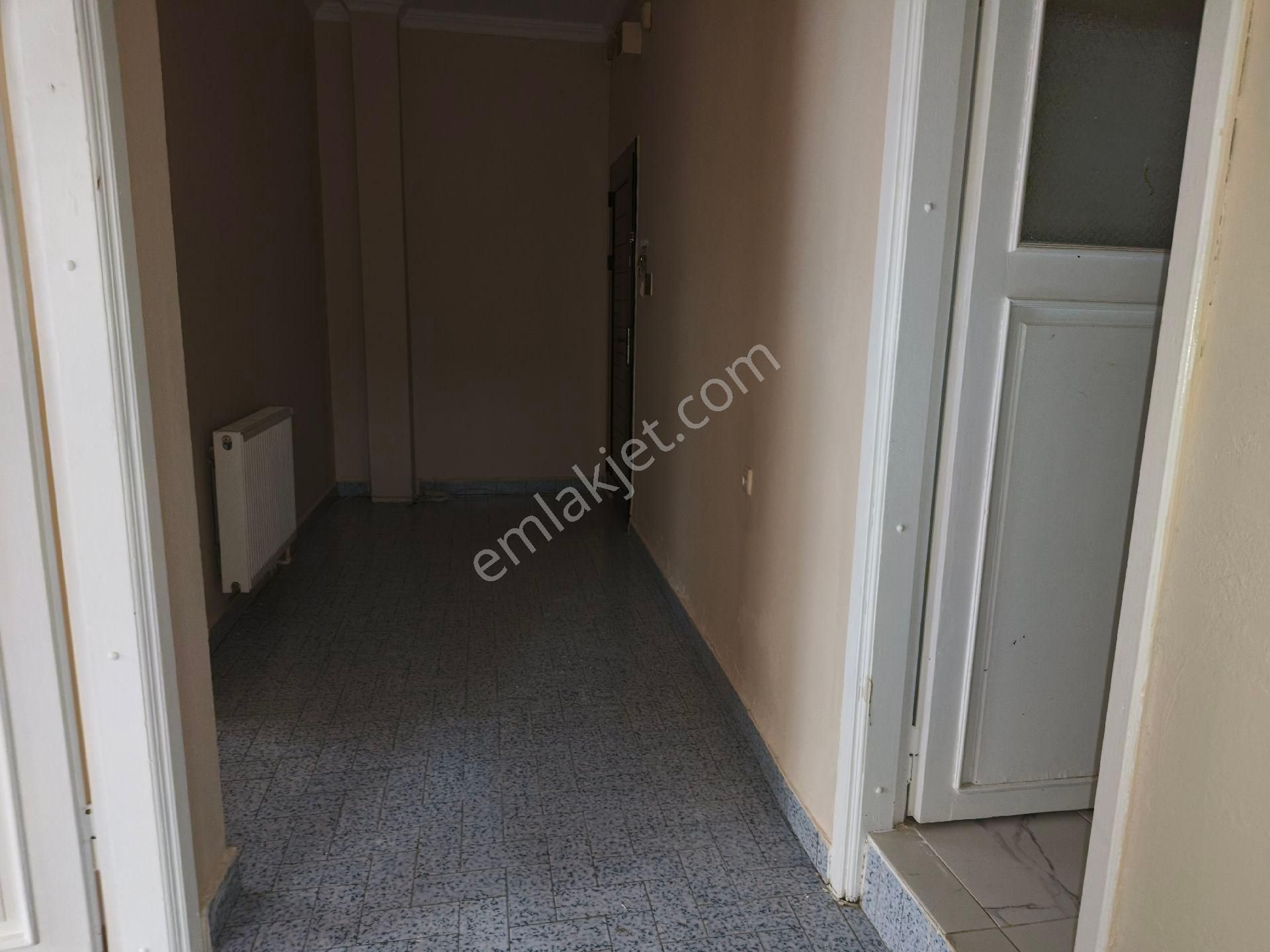 Güneyden Metroya 5 Dakika Yürüme 1+1.65 M2 Y.giriş Daire - Görsel 13