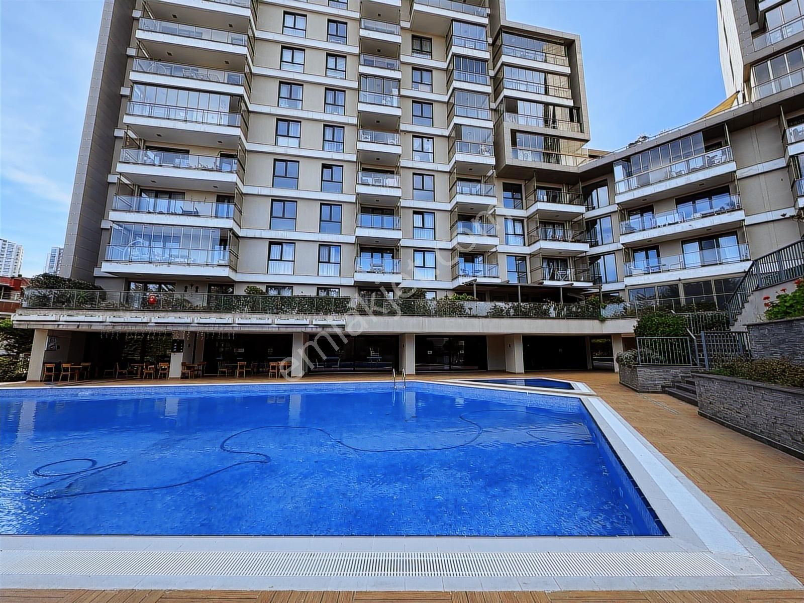 Sınırlı Süre Site İçerisinde Özel Kat Planlı Teraslı Geniş Daire - Görsel 33