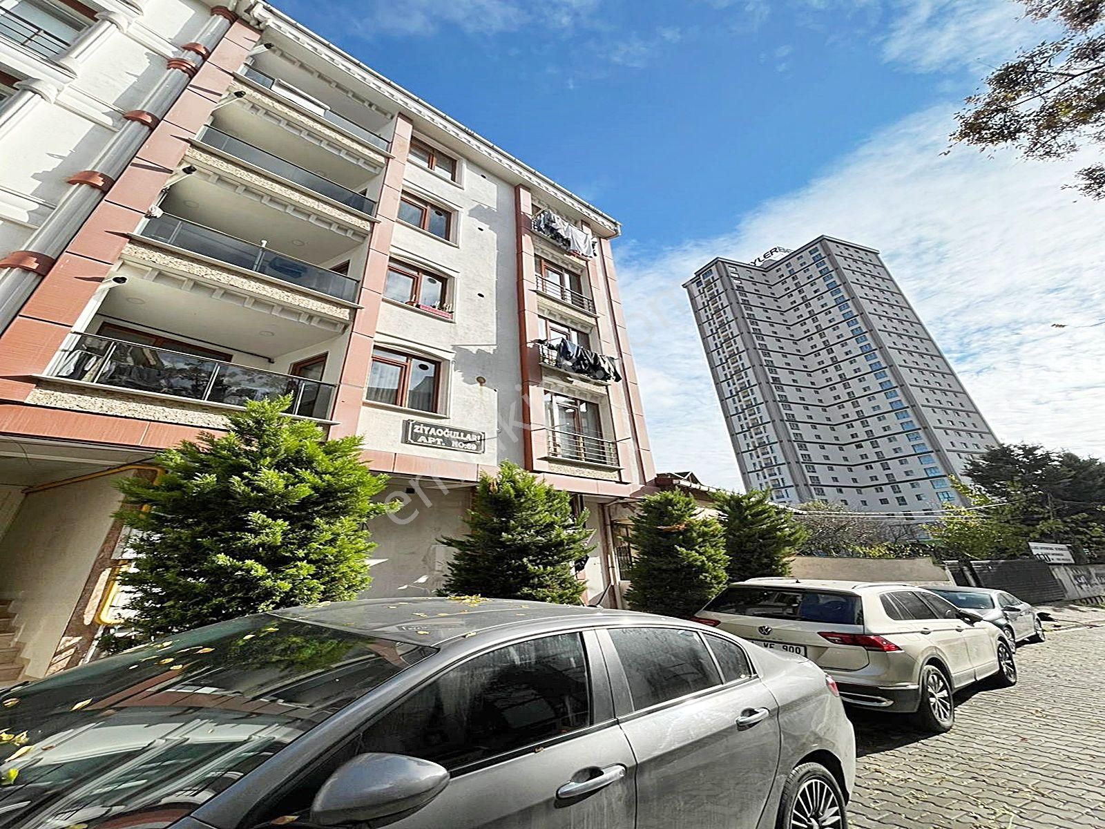 Akevler'de Metrobüse Yakın Balkonlu 3+1 Geniş Daire !!! - Görsel 19