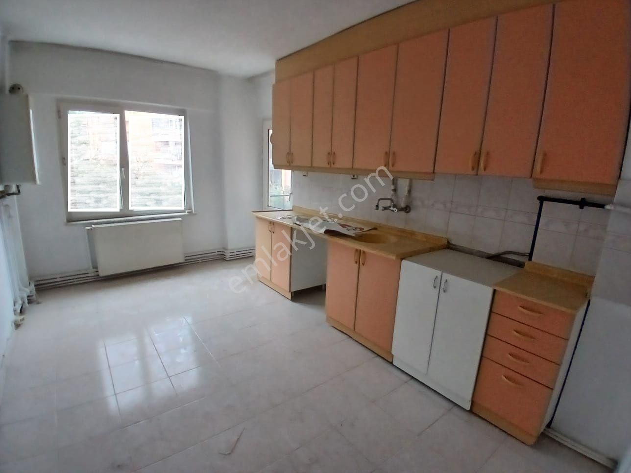 Ender Uysal Gayrimenkulden Kınıklı Mahallesin De 3+1 Kiralık Balkonlu Daire.... - Görsel 2