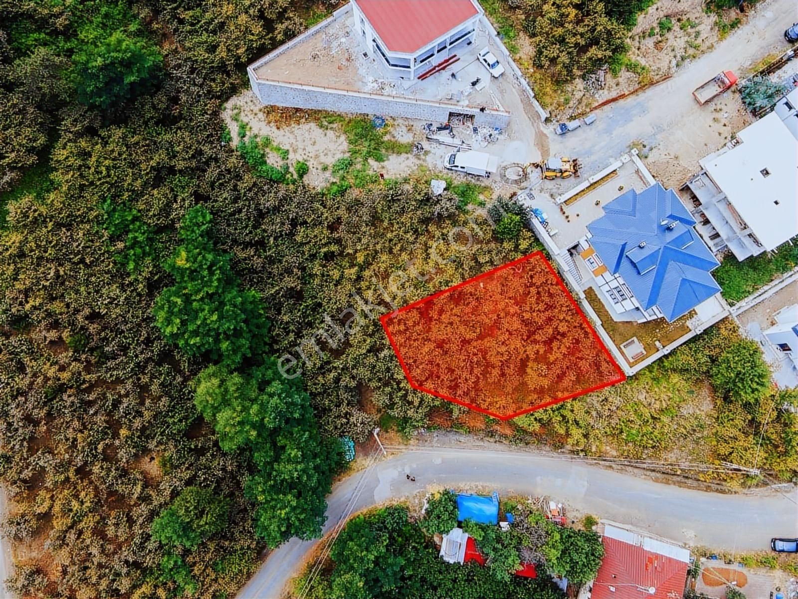 Doğu Gayrimenkulden Söğütlüde Eşsiz Mazarada Satılık Arsa