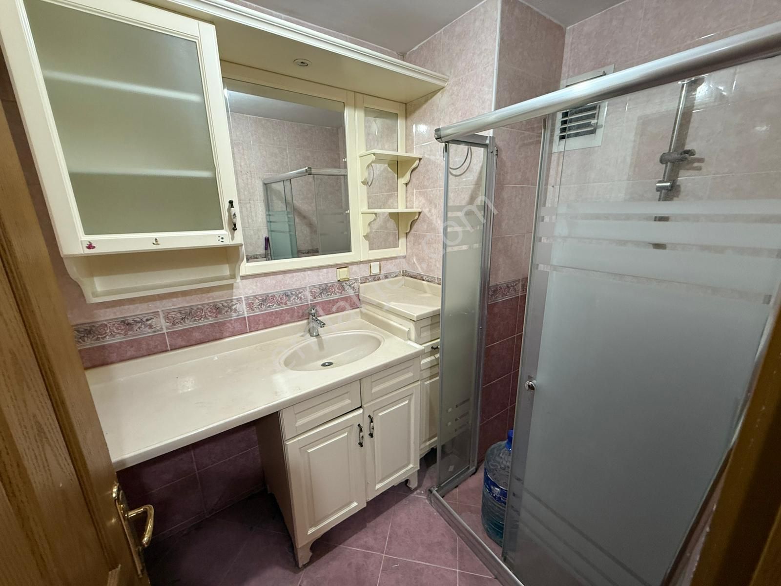 Etlik'de Kuyuyazı Cadde Üzeri Yüksek Giriş 3+1 Fırsat Daire - Görsel 7