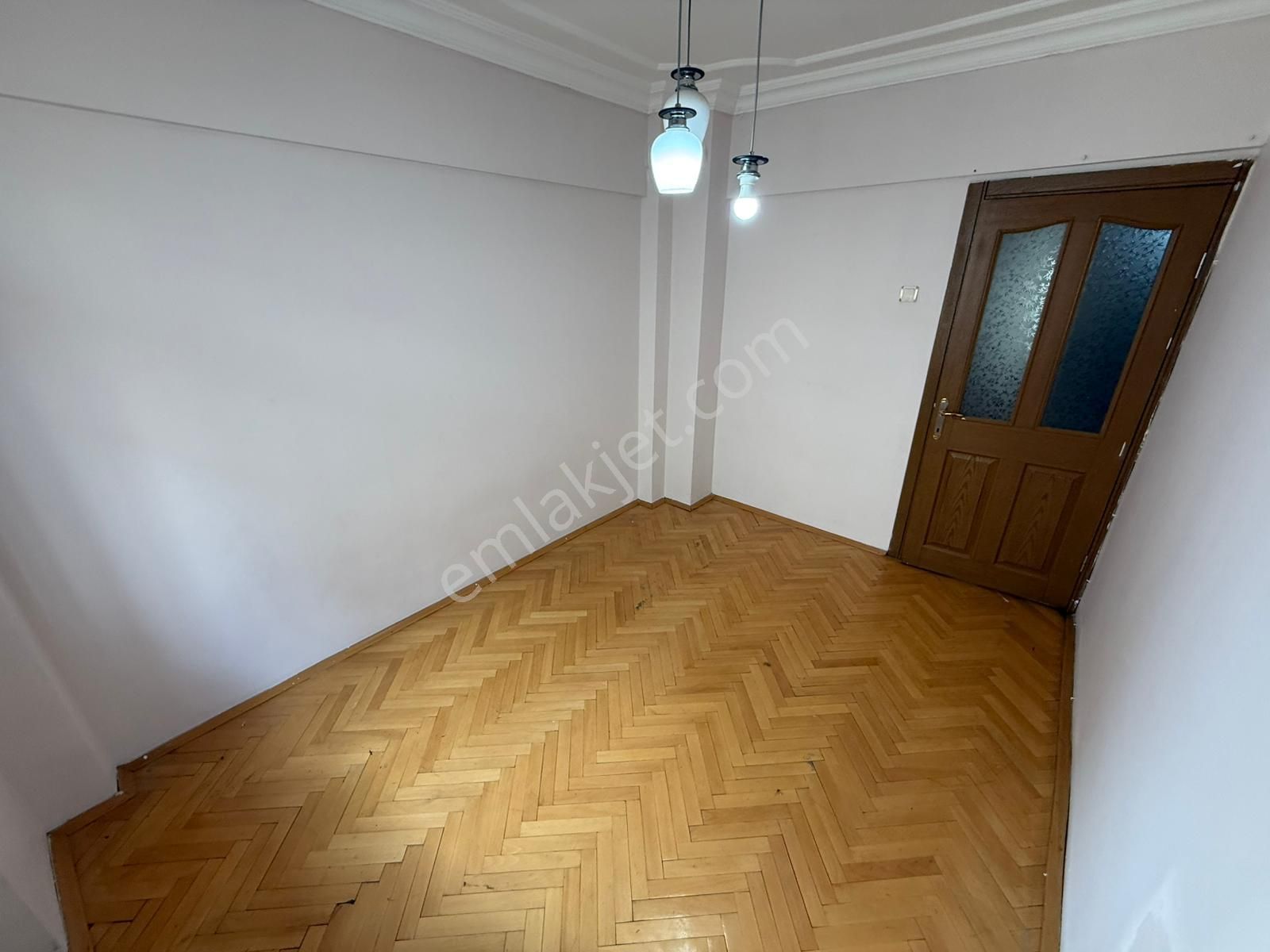 Etlik'de Kuyuyazı Cadde Üzeri Yüksek Giriş 3+1 Fırsat Daire - Görsel 32