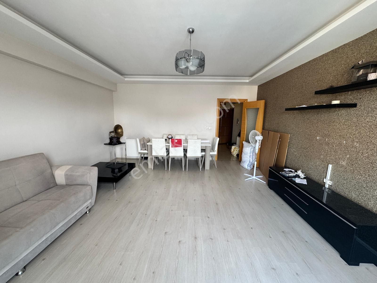 Kaçmazer'den Gölet Ve Sağlık Meslek Lisesi Yakını 3+1 Kiralık Daire - Görsel 5