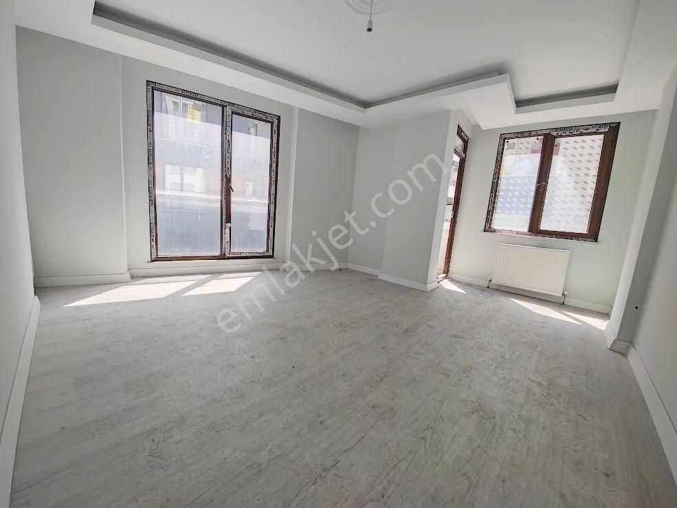 Yıldız Dan Hürriyette Güney Cephe Tek Daire Üzerine 3+1 Mükemmel Daire - Görsel 4