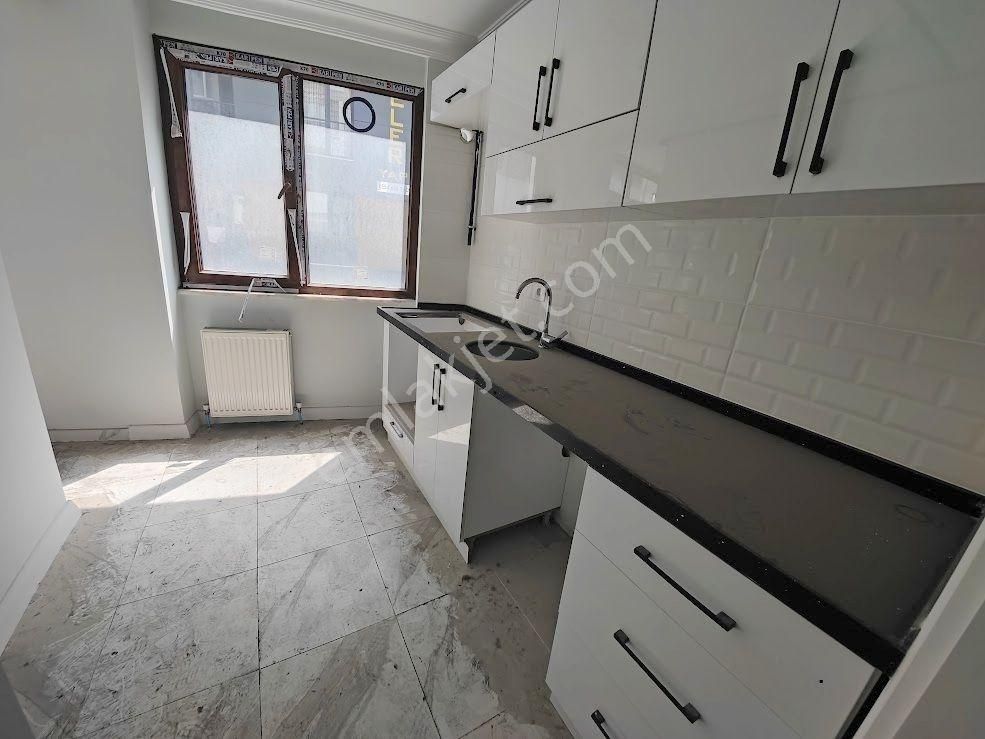 Yıldız Dan Hürriyette Güney Cephe Tek Daire Üzerine 3+1 Mükemmel Daire - Görsel 14